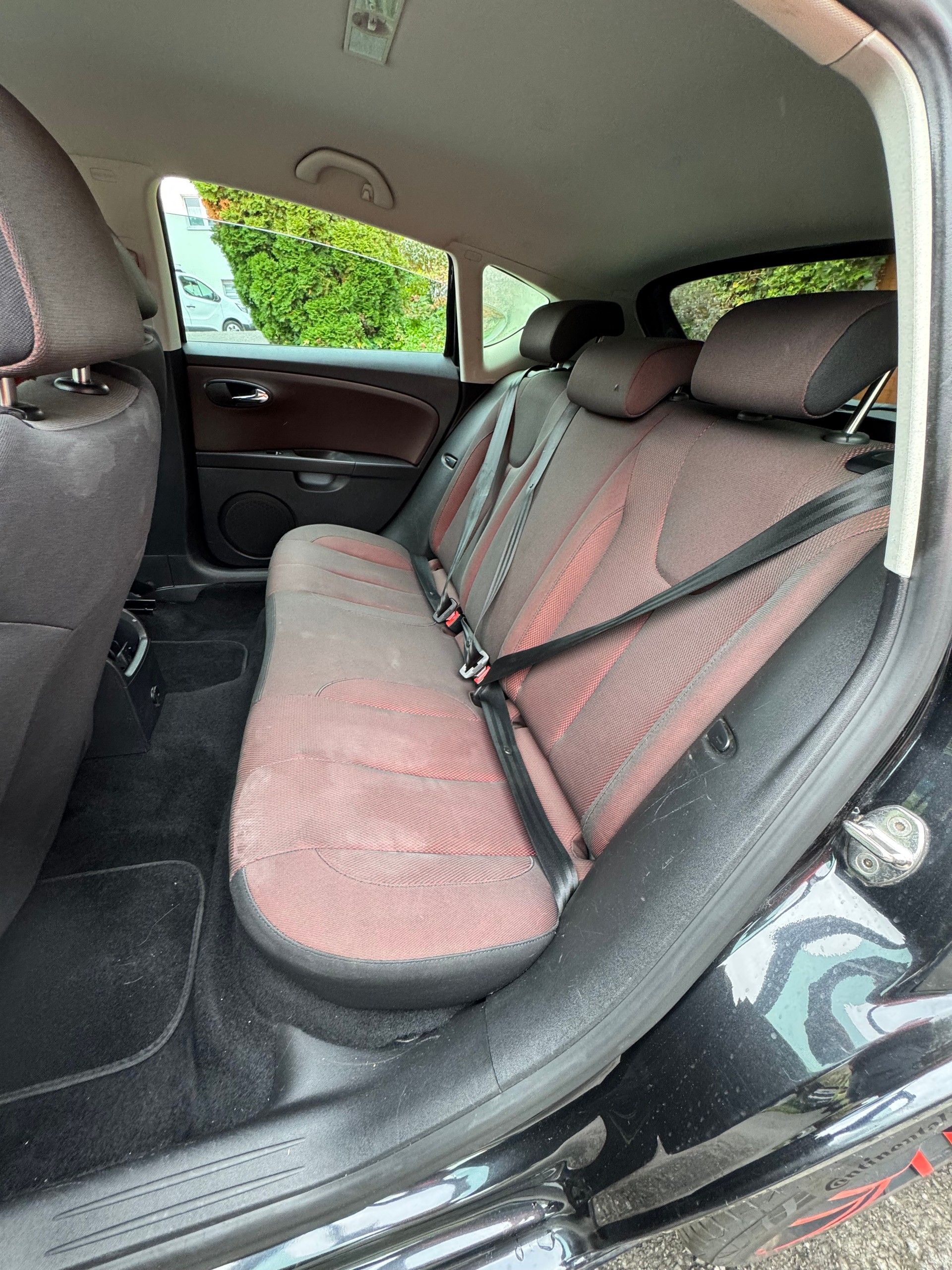 SEAT Leon 2.0 FSI T Radical-image-13