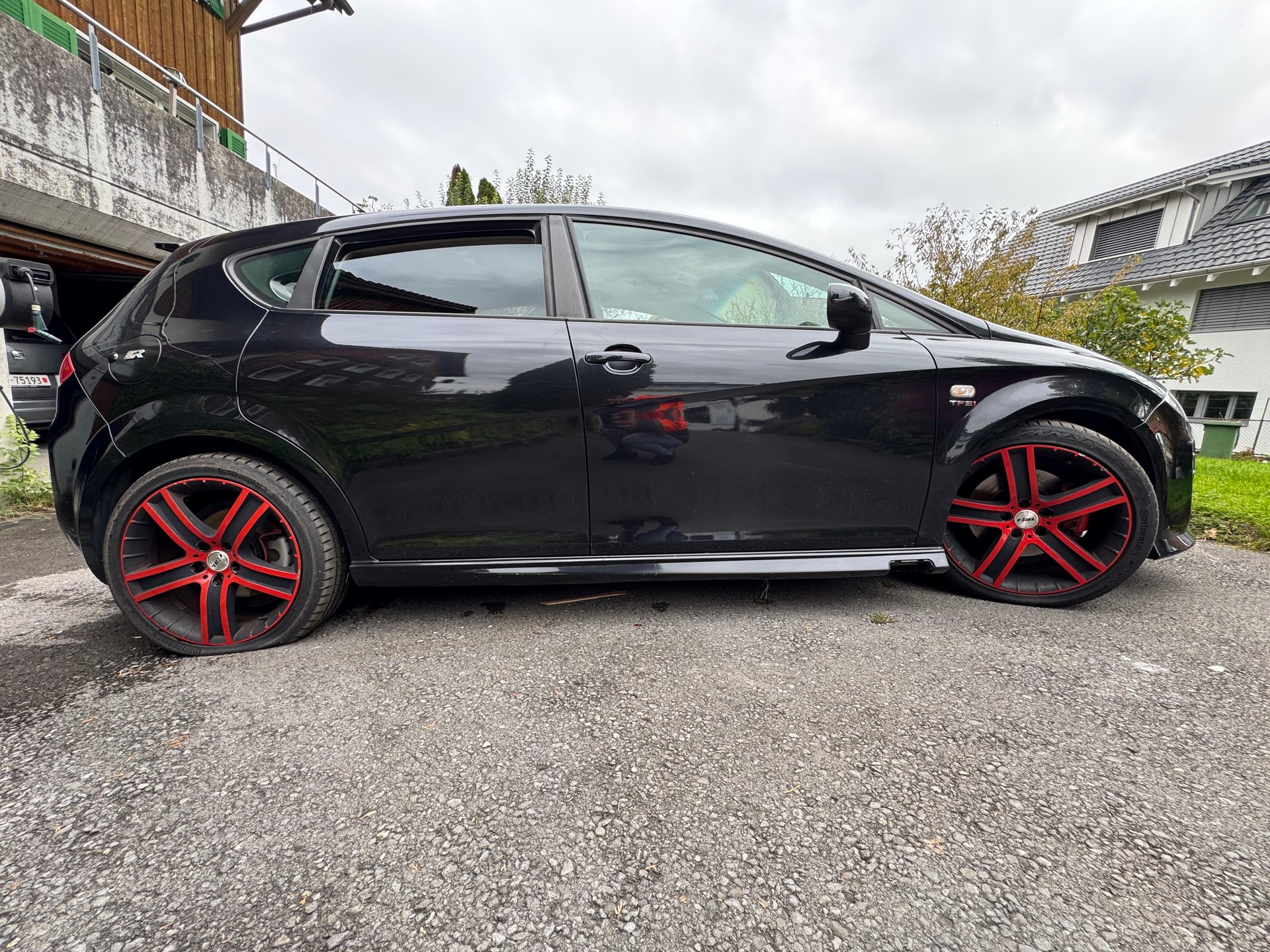 SEAT Leon 2.0 FSI T Radical-image-2