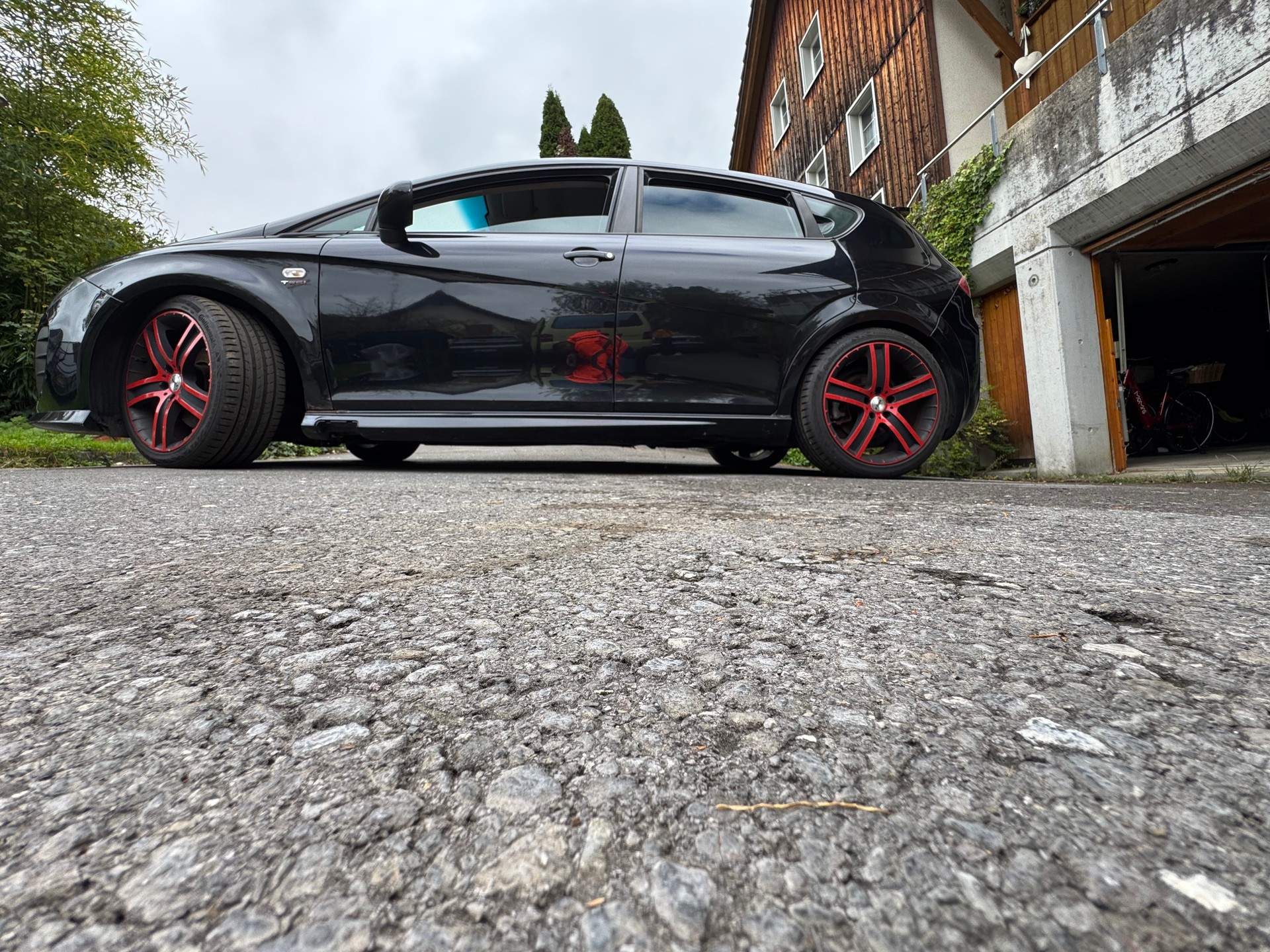SEAT Leon 2.0 FSI T Radical-image-3