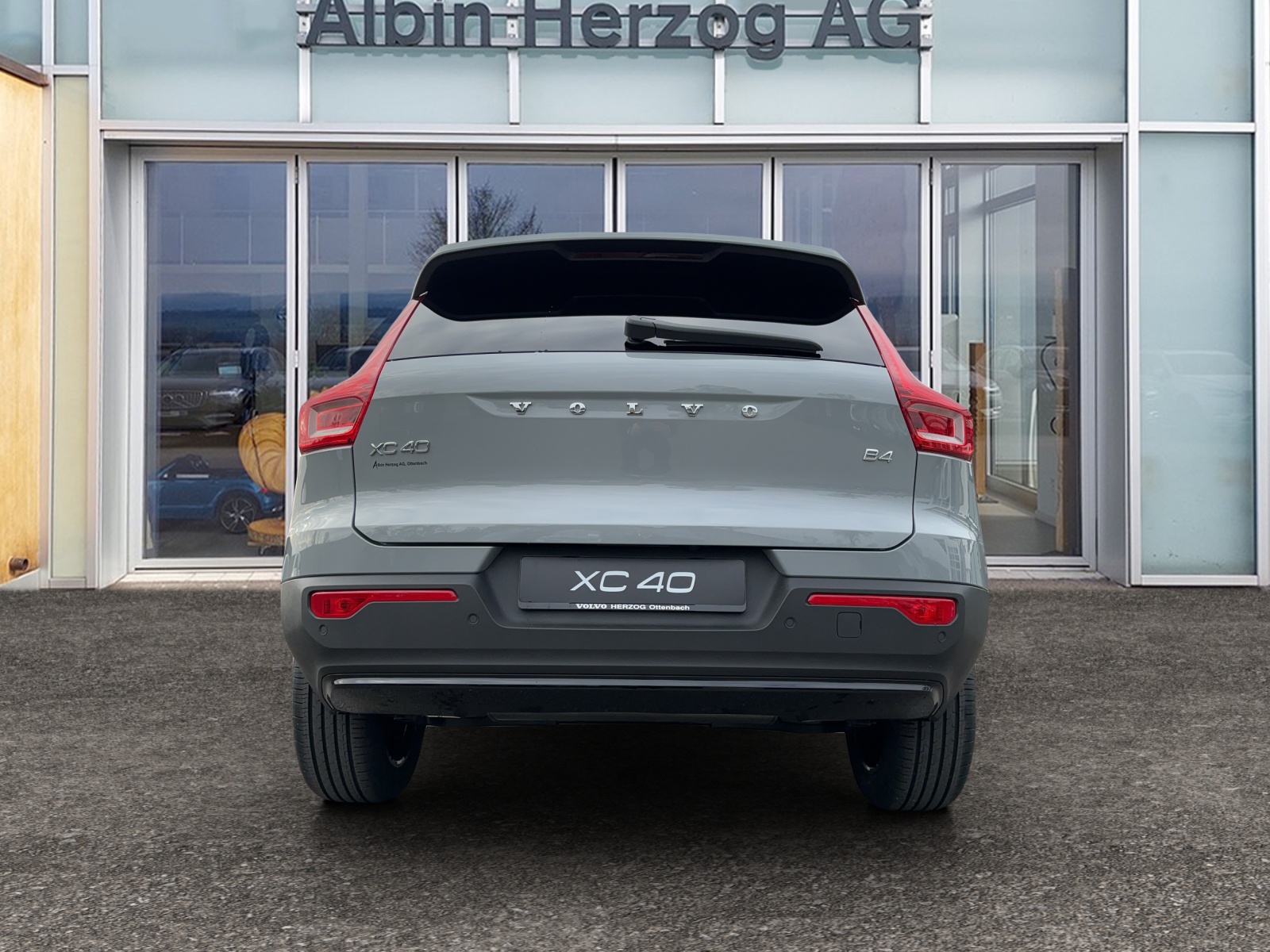 VOLVO XC40 2.0 B4 MH Plus Dark-image-5