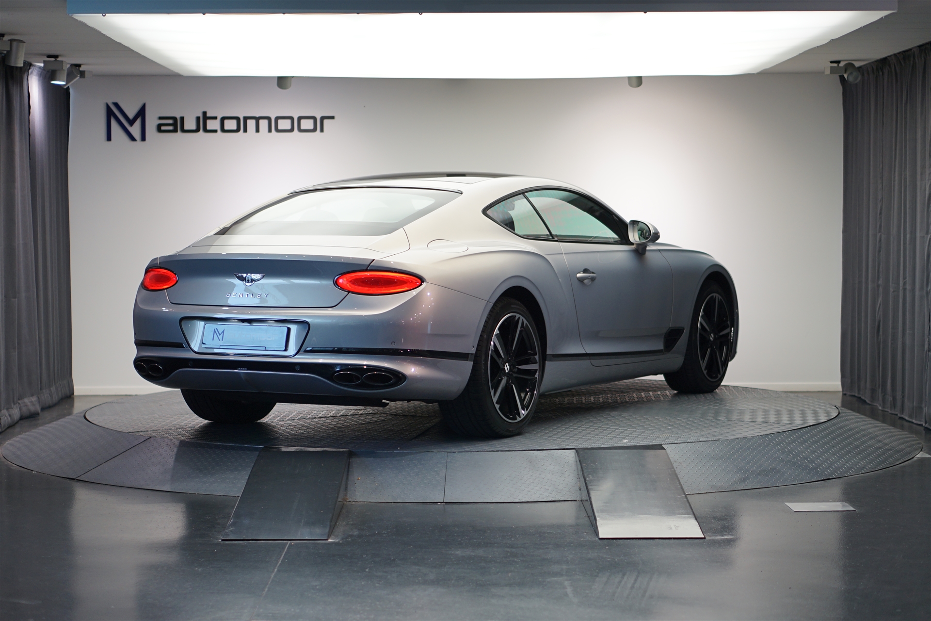 BENTLEY Continental GT 4.0 V8 *Naim* *Touring Spec* *Panoramadach*-image-4