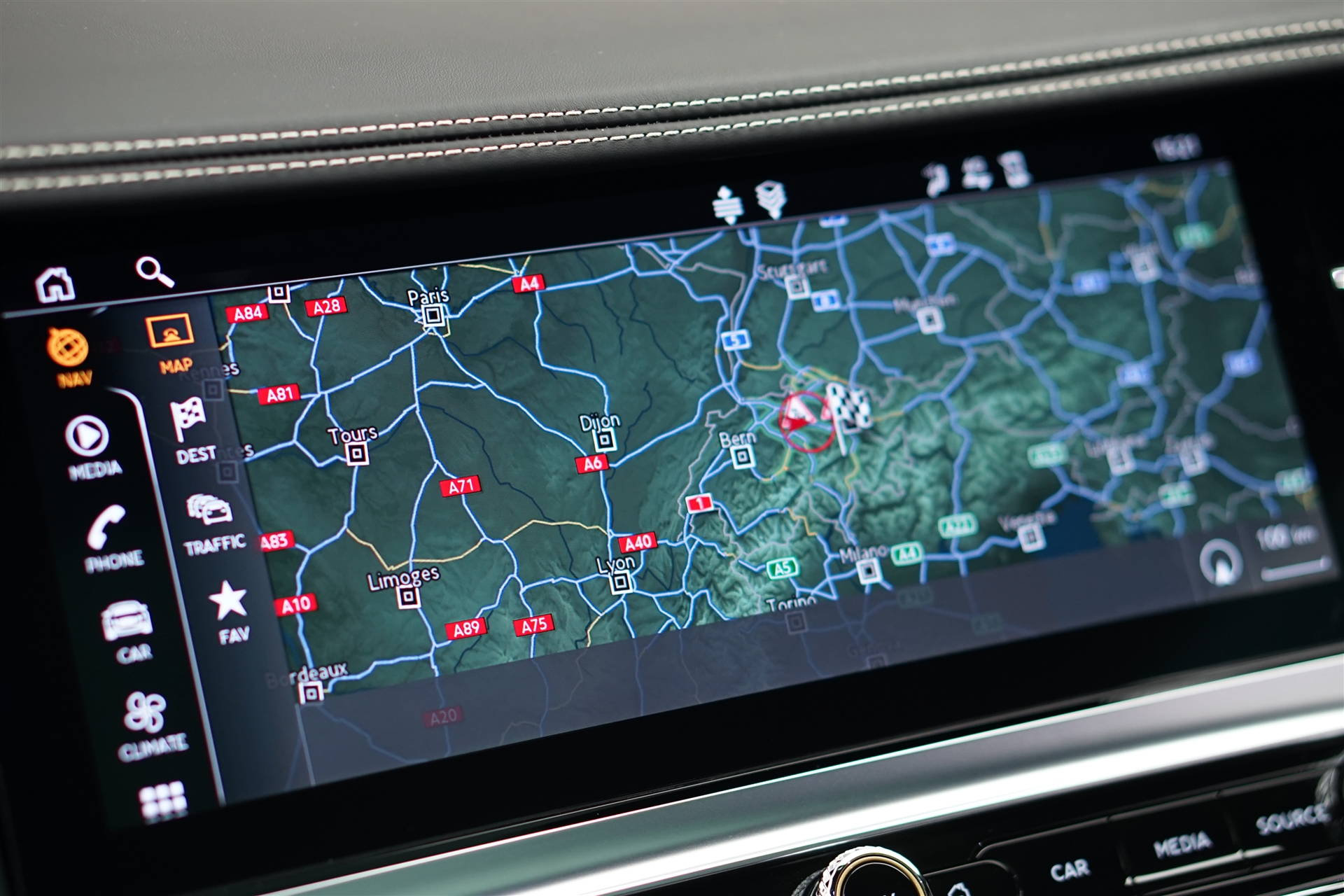 BENTLEY Continental GT 4.0 V8 *Naim* *Touring Spec* *Panoramadach*-image-21