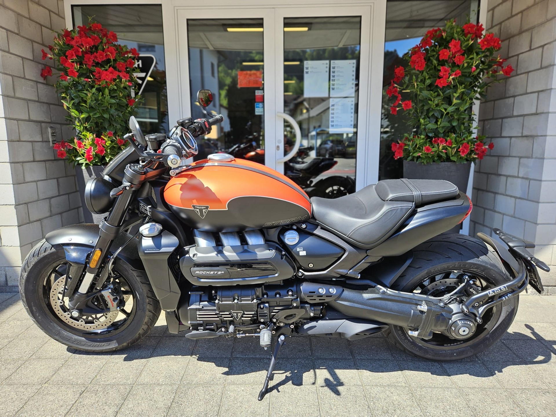 TRIUMPH Rocket 3 R Storm-image-3