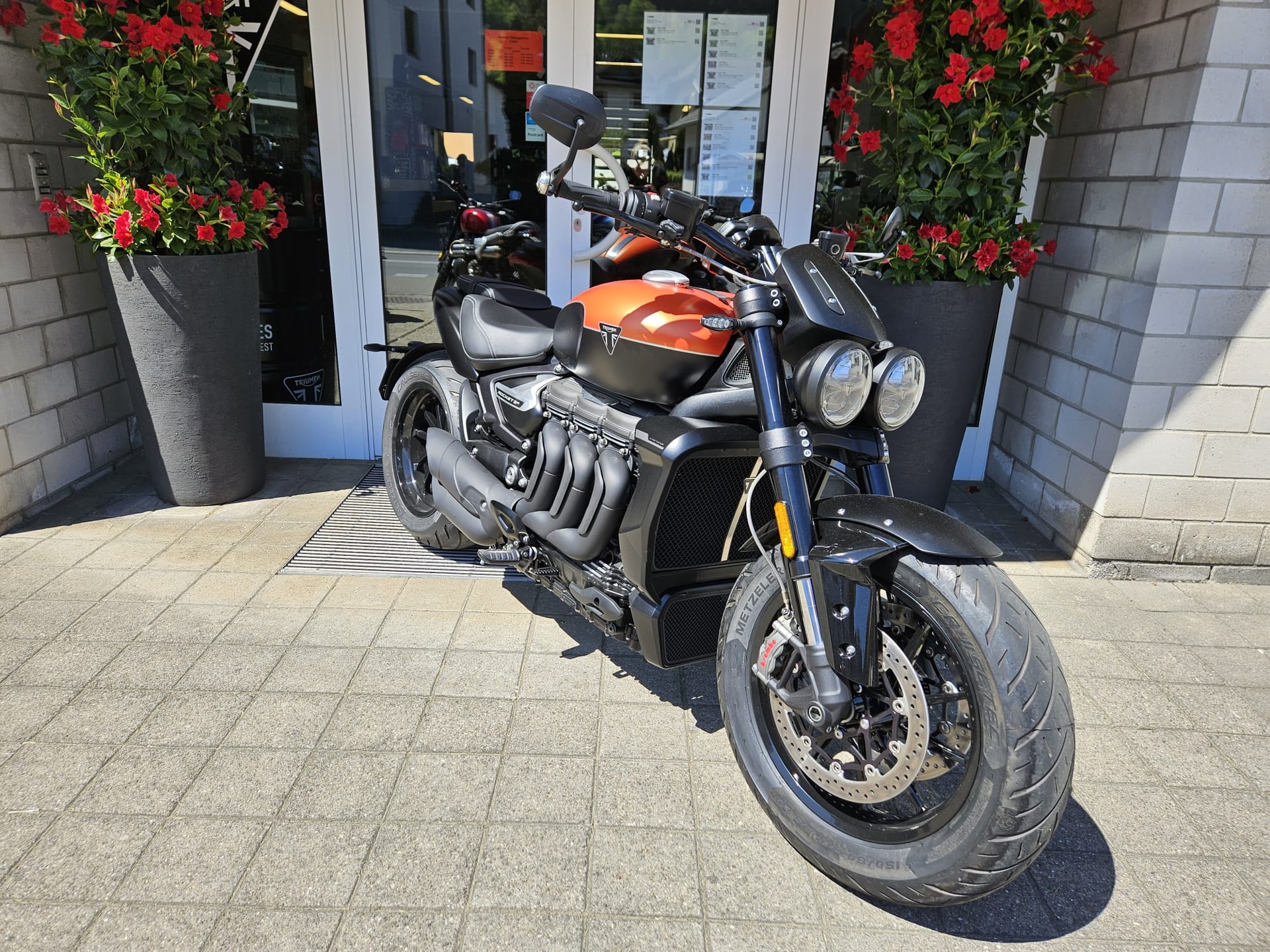 TRIUMPH Rocket 3 R Storm-image-2