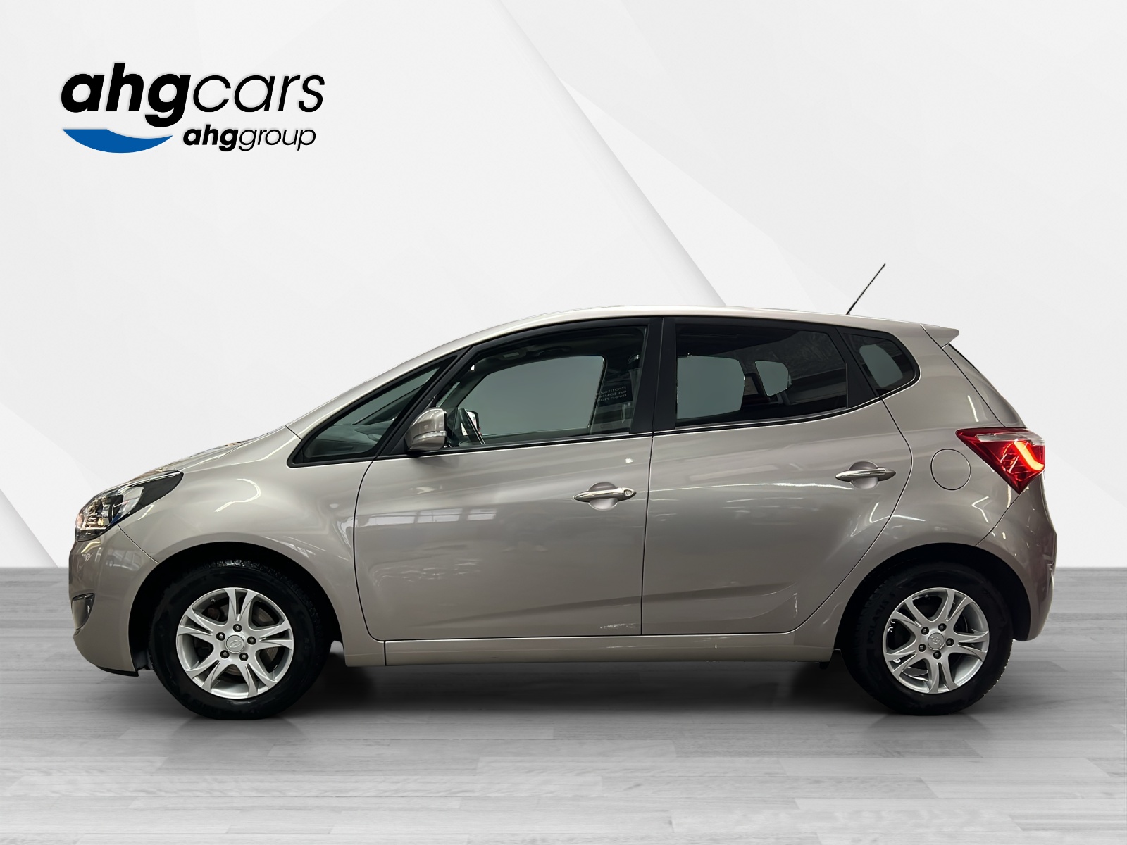 HYUNDAI iX20 1.6 Vertex Automatic-showroom-element-1