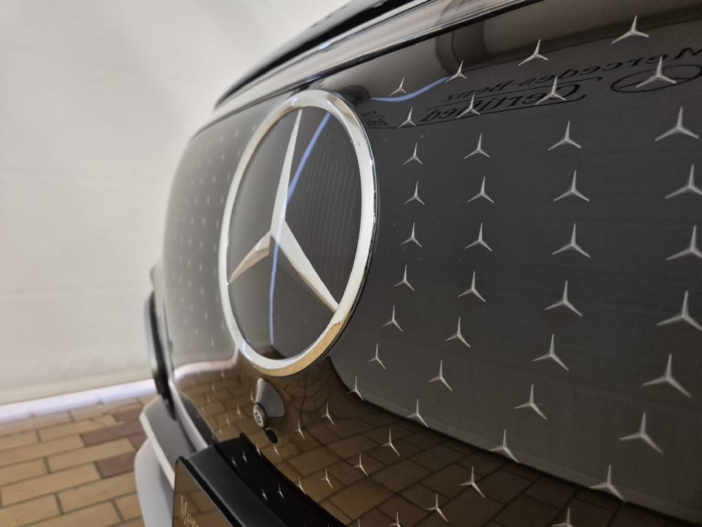 MERCEDES-BENZ EQS 580 4Matic SUV-image-18