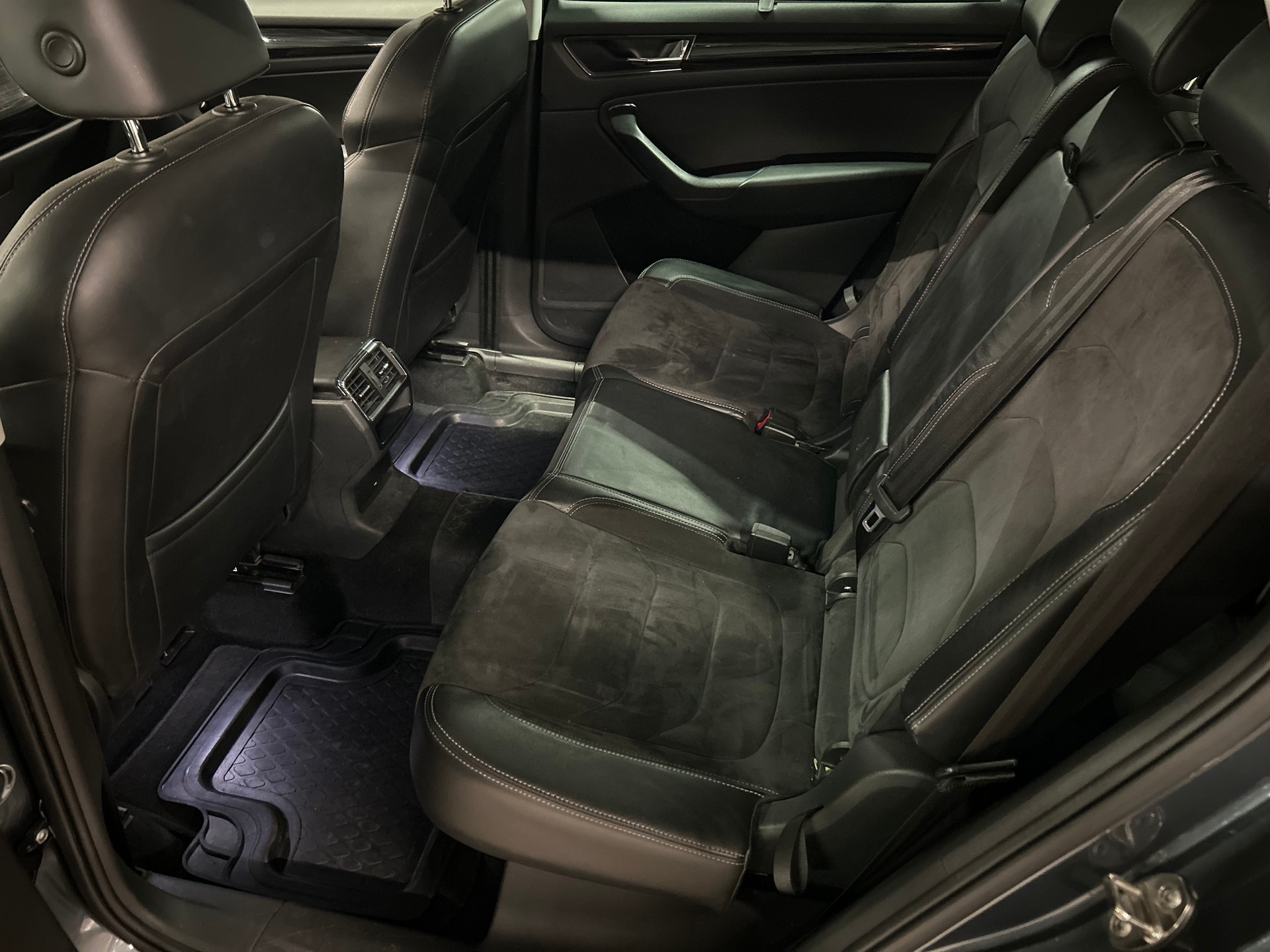 SKODA Kodiaq 2.0 TDI 4x4 DSG 7 Plätzer-image-10