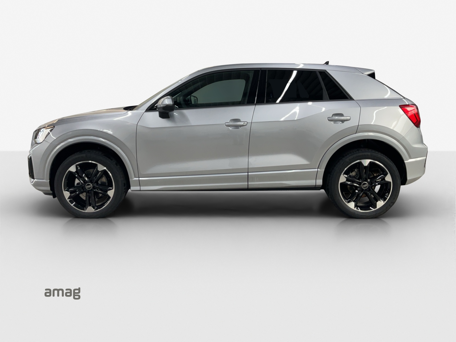 AUDI Q2 35 TFSI advanced S-tronic-showroom-element-1