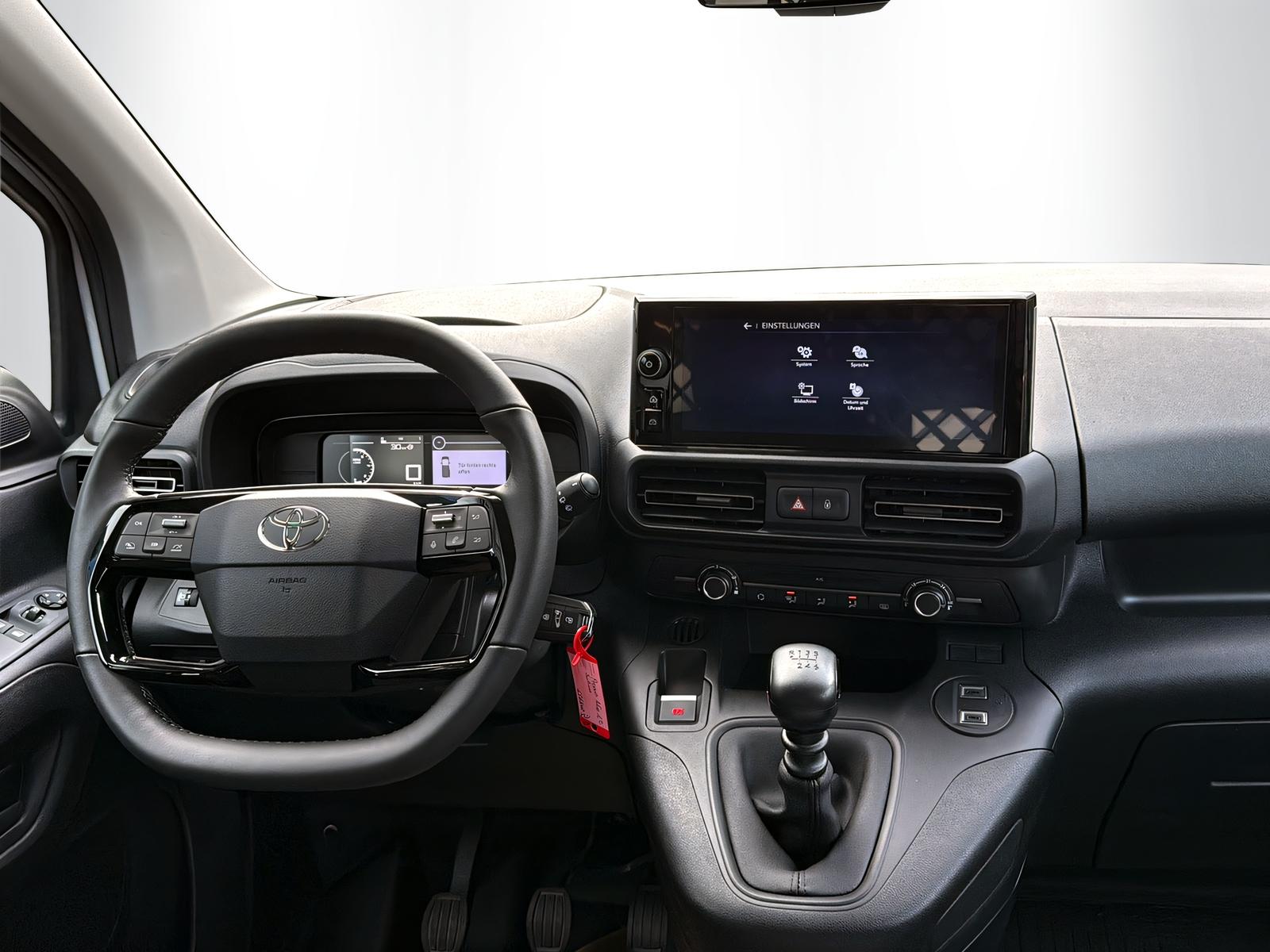 TOYOTA PROACE CITY Van L1 1.2 Active-image-10