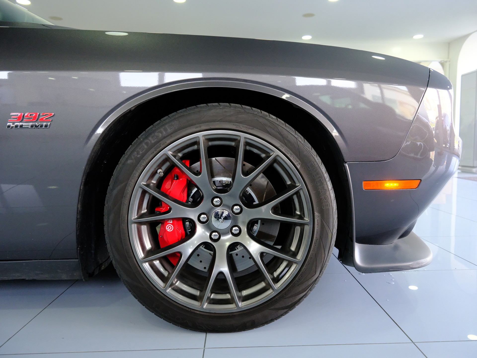 DODGE Challenger SRT 392-image-17