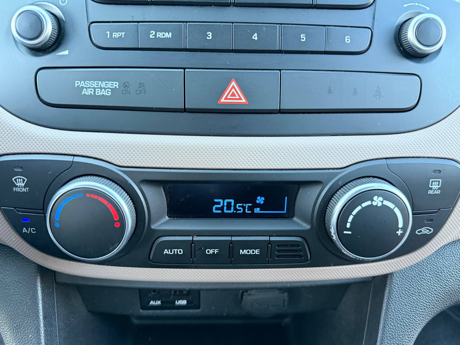 HYUNDAI i10-image-15