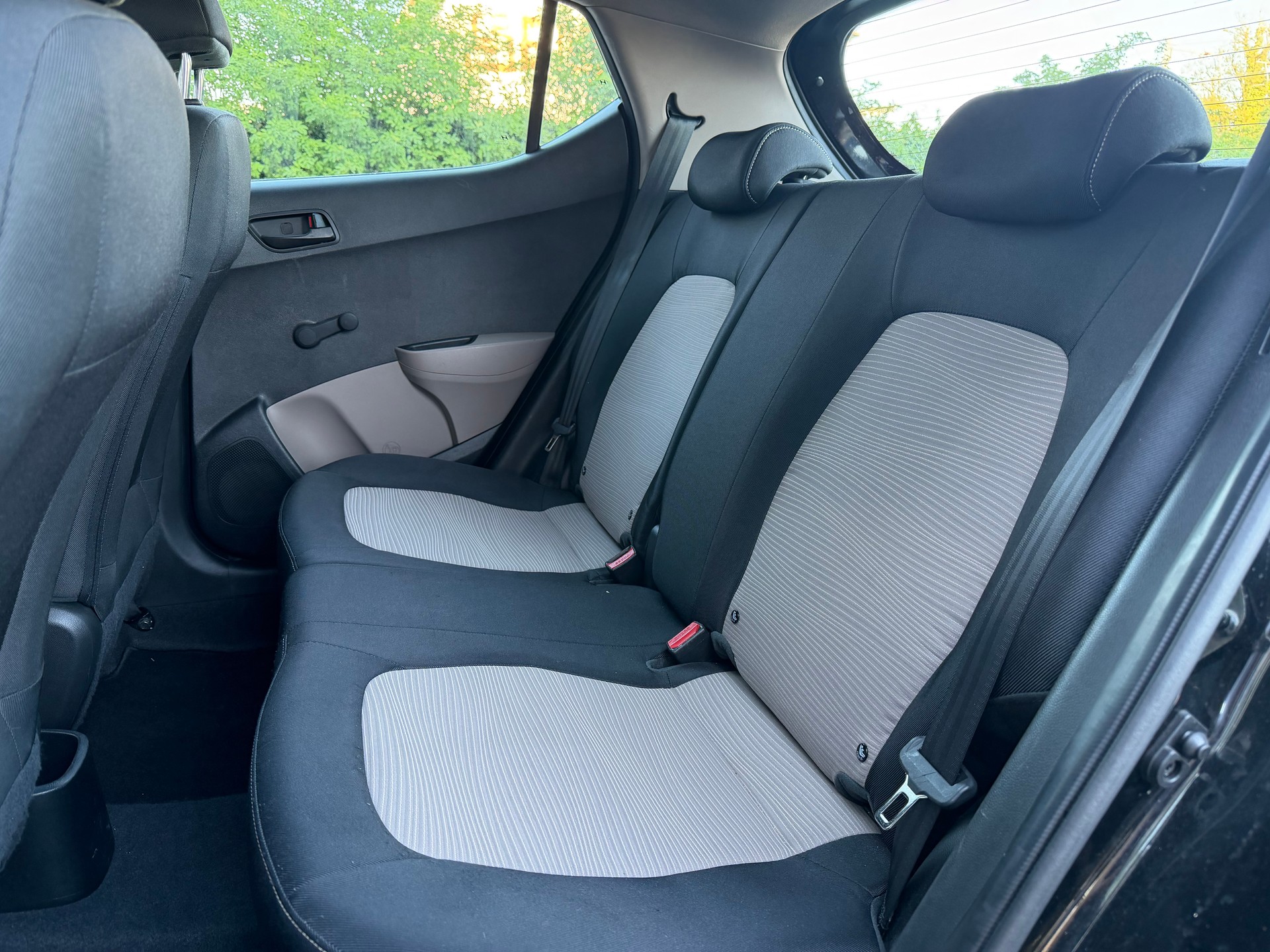 HYUNDAI i10-image-7