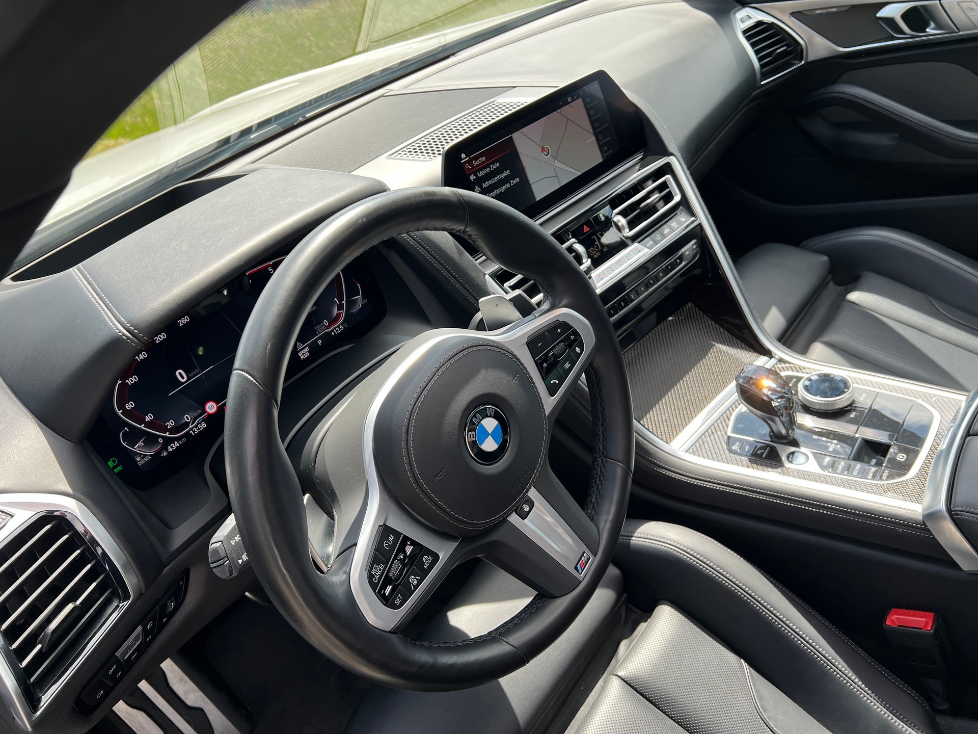 BMW 840d xDrive 48V M Sport Pro Steptronic-image-19