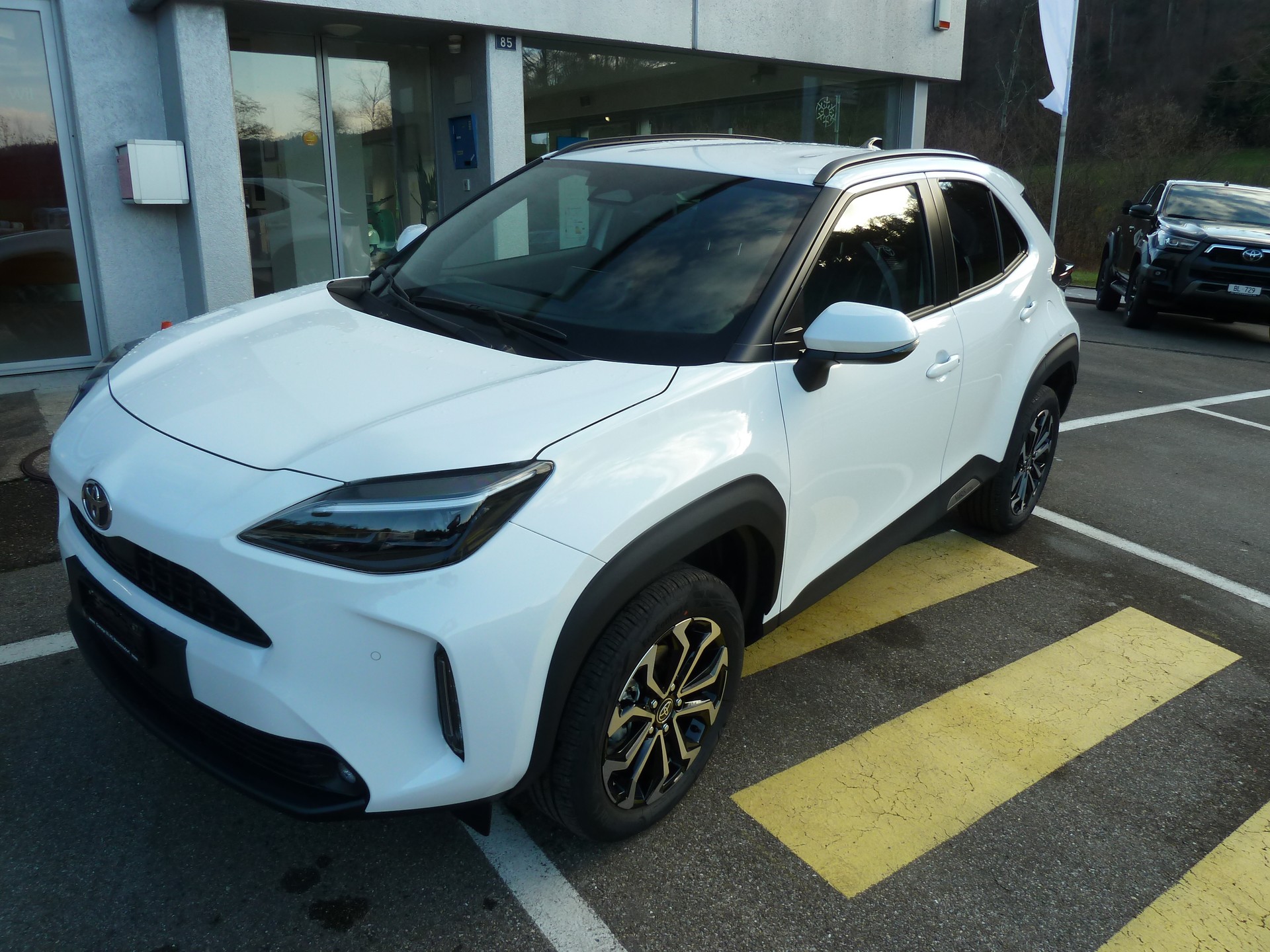 TOYOTA Yaris Cross 1.5 Trend e-CVT AWD-i 130PS-image-7