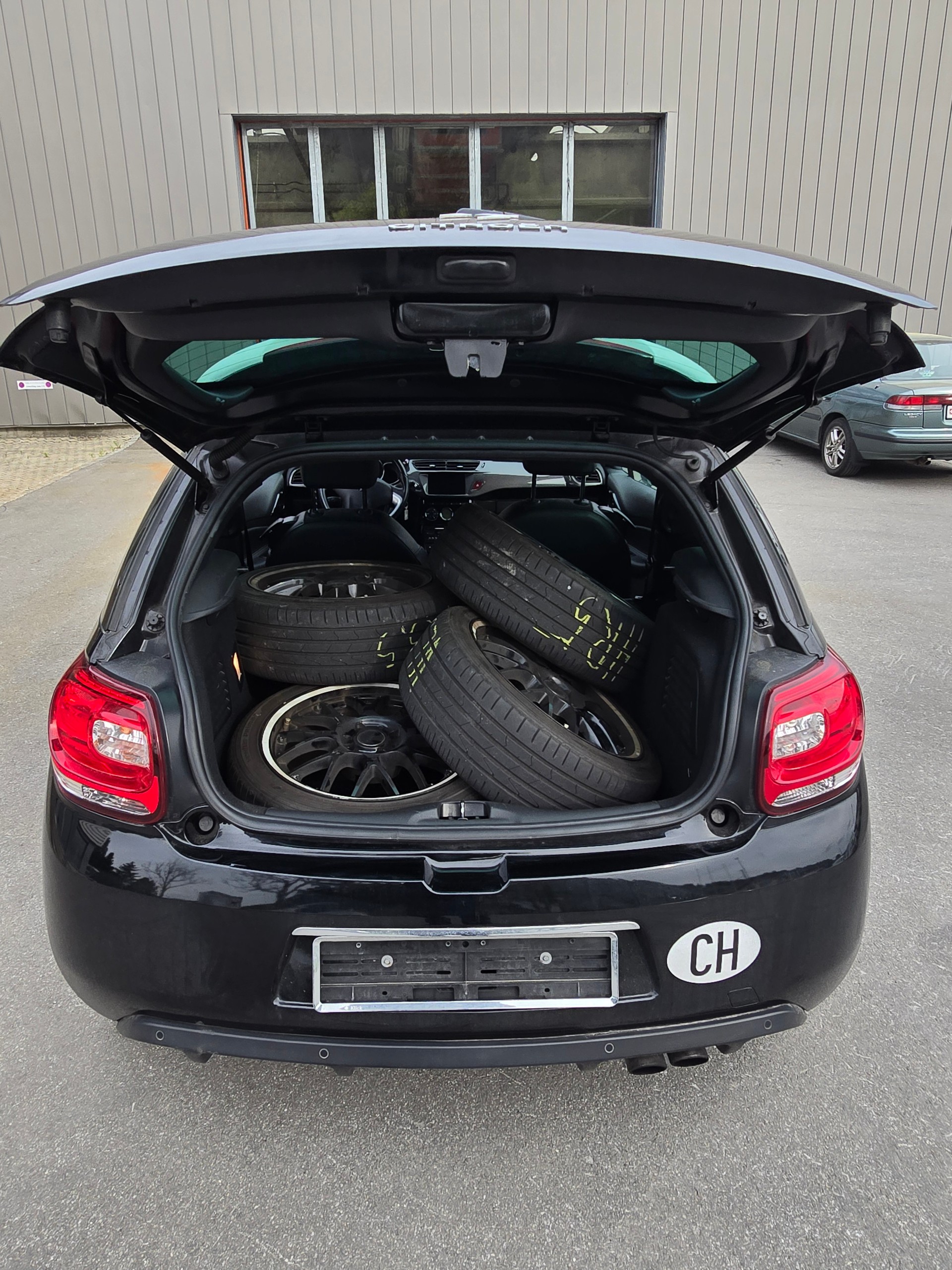 DS AUTOMOBILES DS3 1.6 THP Ultra Prestige-image-6