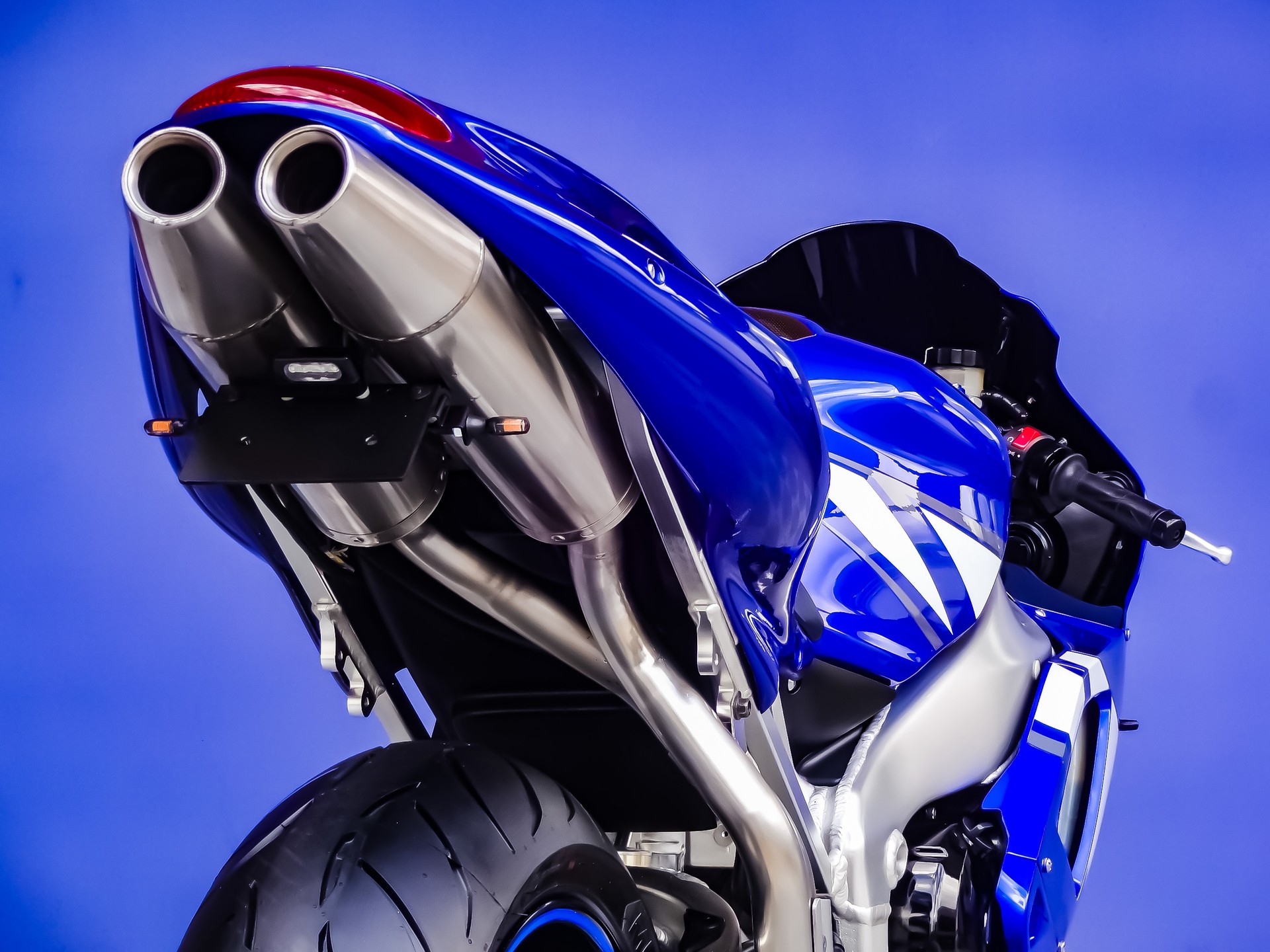 YAMAHA YZF-R1-image-9