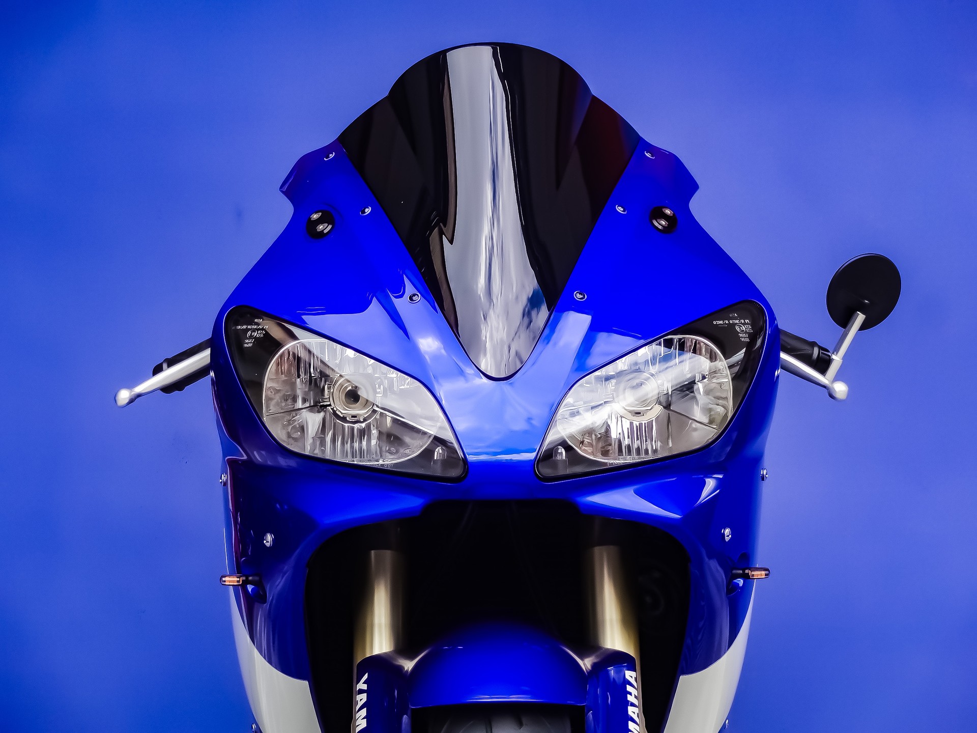 YAMAHA YZF-R1-image-8