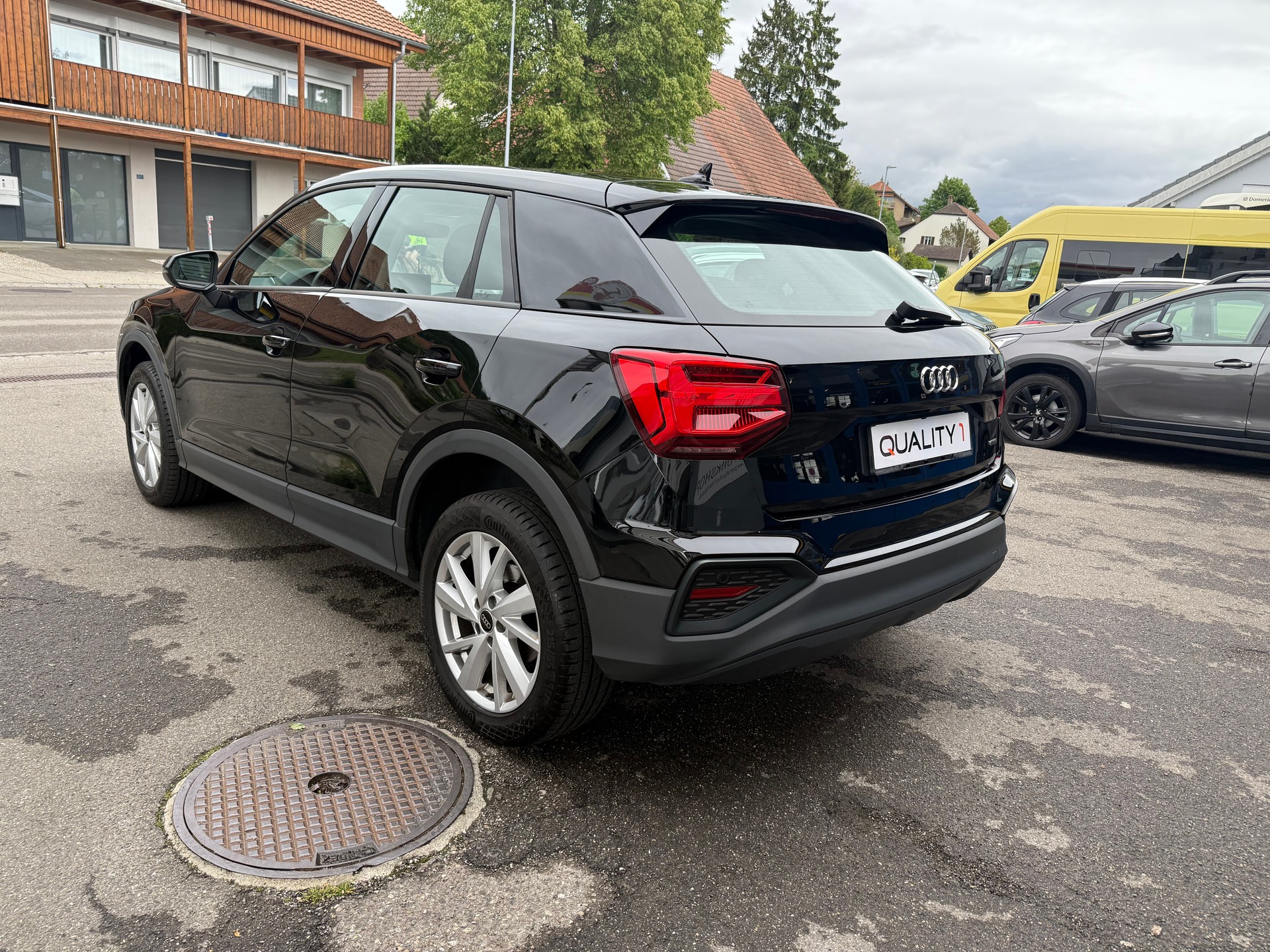 AUDI Q2 40 TFSI quattro S-tronic-image-4