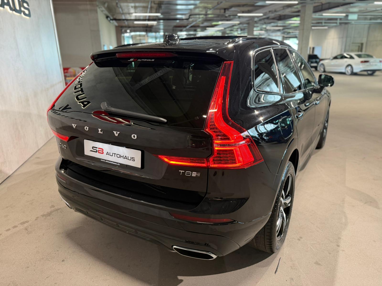 VOLVO XC60 T8 eAWD R-Design Geartronic-image-8