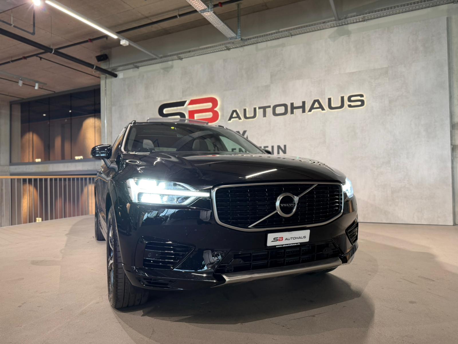 VOLVO XC60 T8 eAWD R-Design Geartronic-image-4