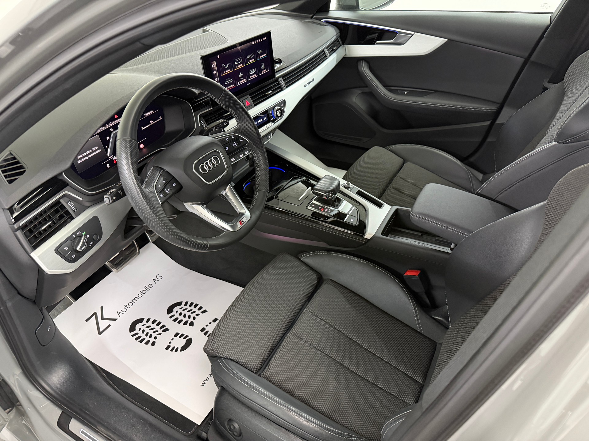 AUDI A4 Avant 40 TDI S line Attraction QUANTUMGRAY quattro S-tronic-image-6
