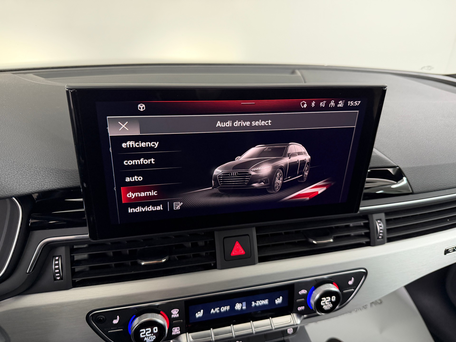 AUDI A4 Avant 40 TDI S line Attraction QUANTUMGRAY quattro S-tronic-image-15