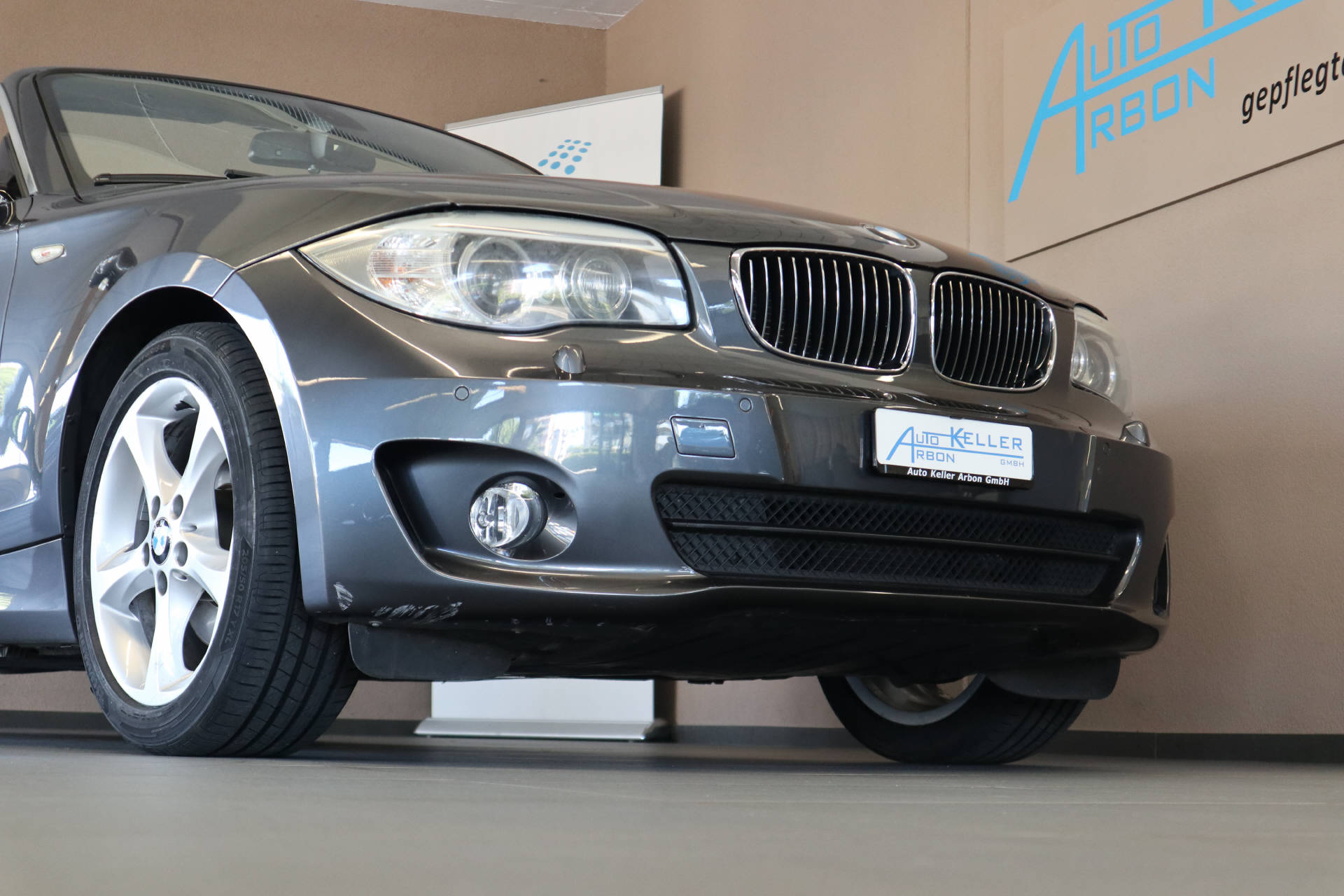 BMW 125i Cabrio-image-5