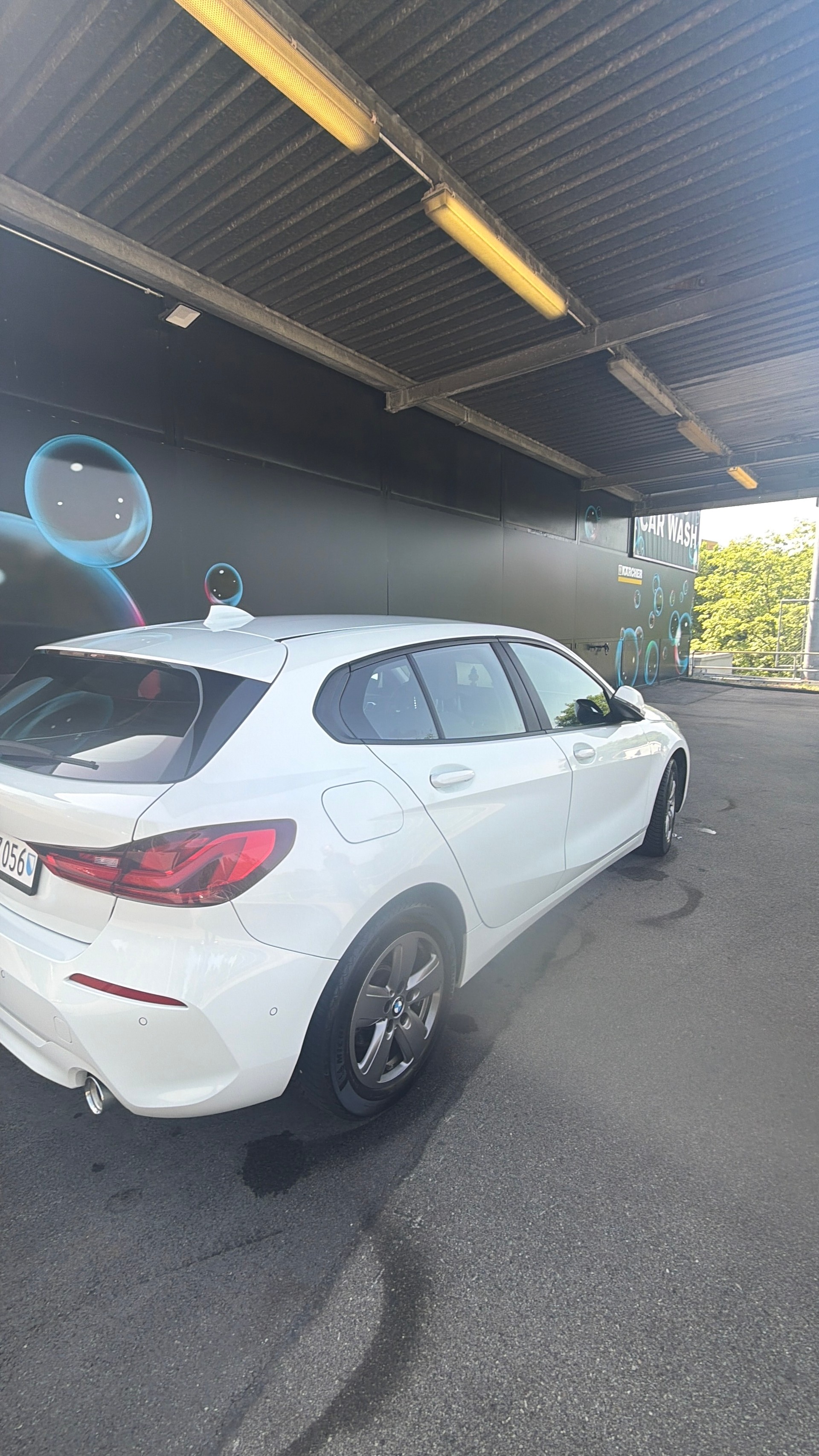 BMW 118d-image-8