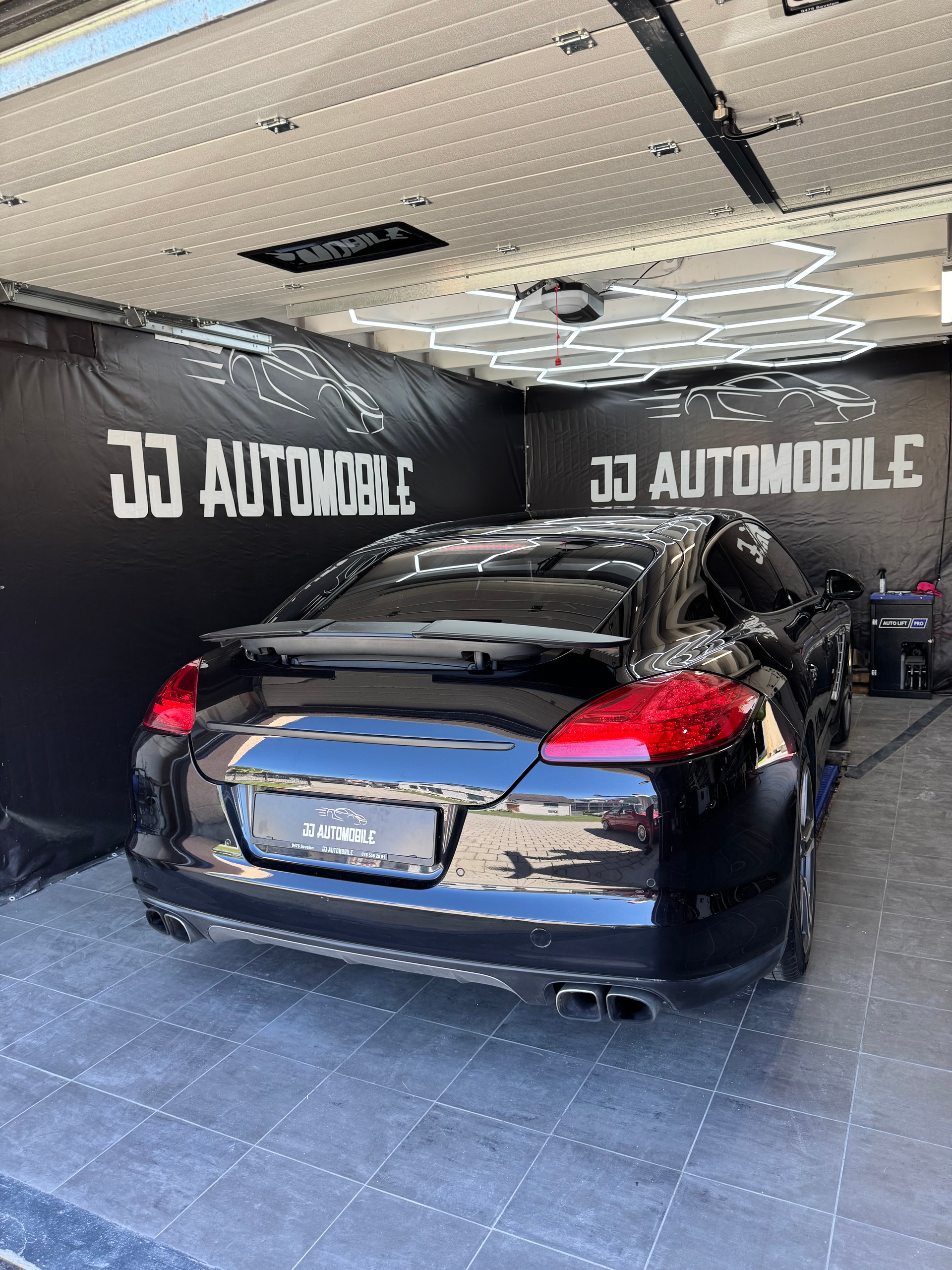 PORSCHE Turbo 4.8-image-2