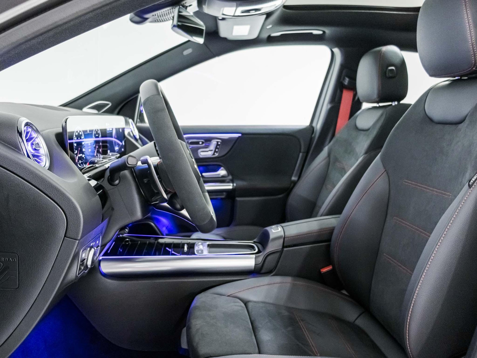 MERCEDES-BENZ GLA 45 AMG S 4MATIC+-image-6