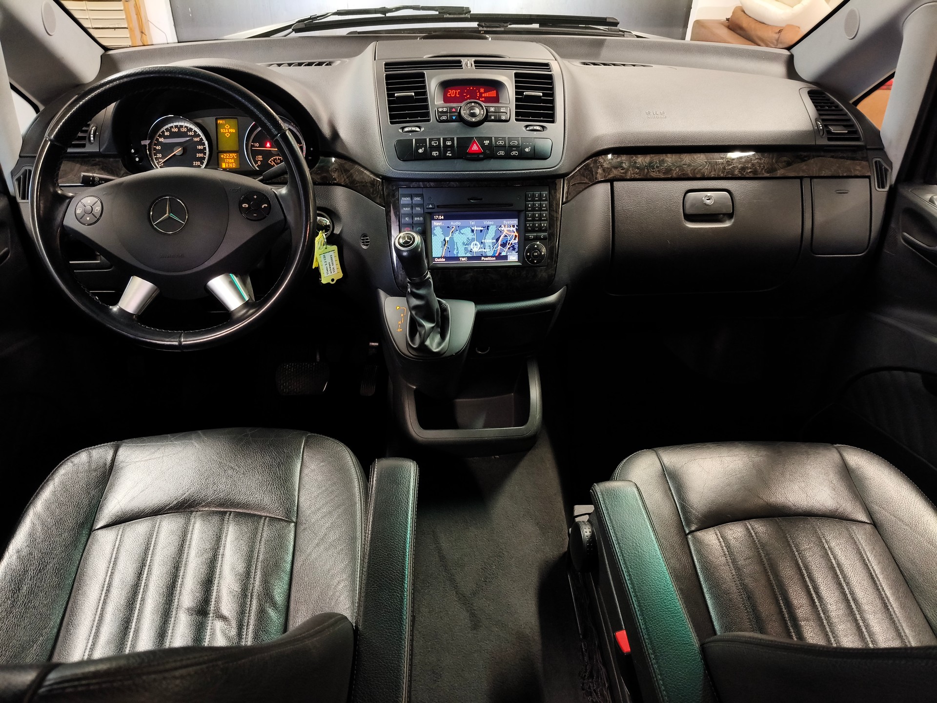 MERCEDES-BENZ Viano 2.2 CDI Blue Eff. Ambiente Ed. L 4Matic A-image-13