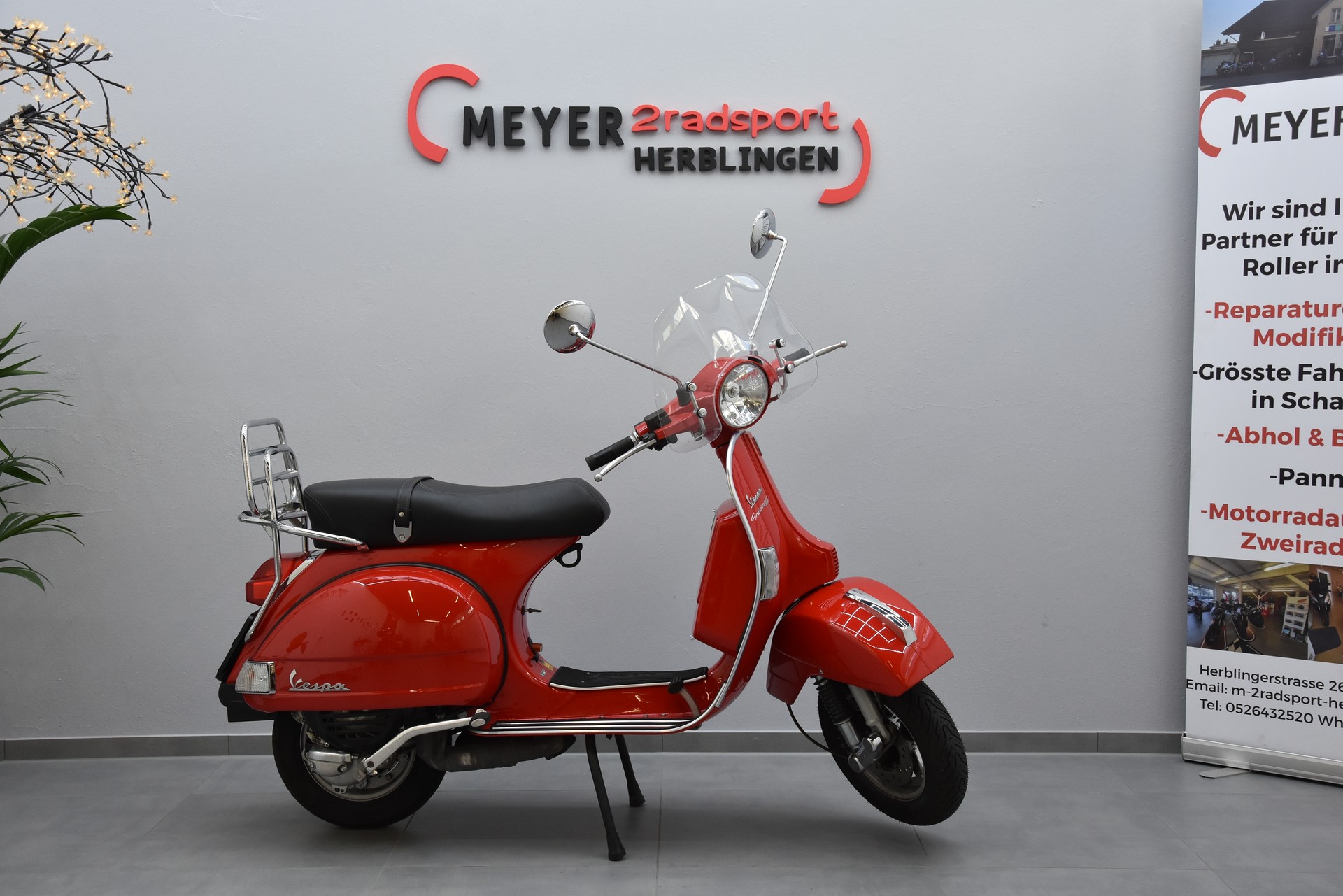 PIAGGIO Vespa PX 125-showroom-element-1