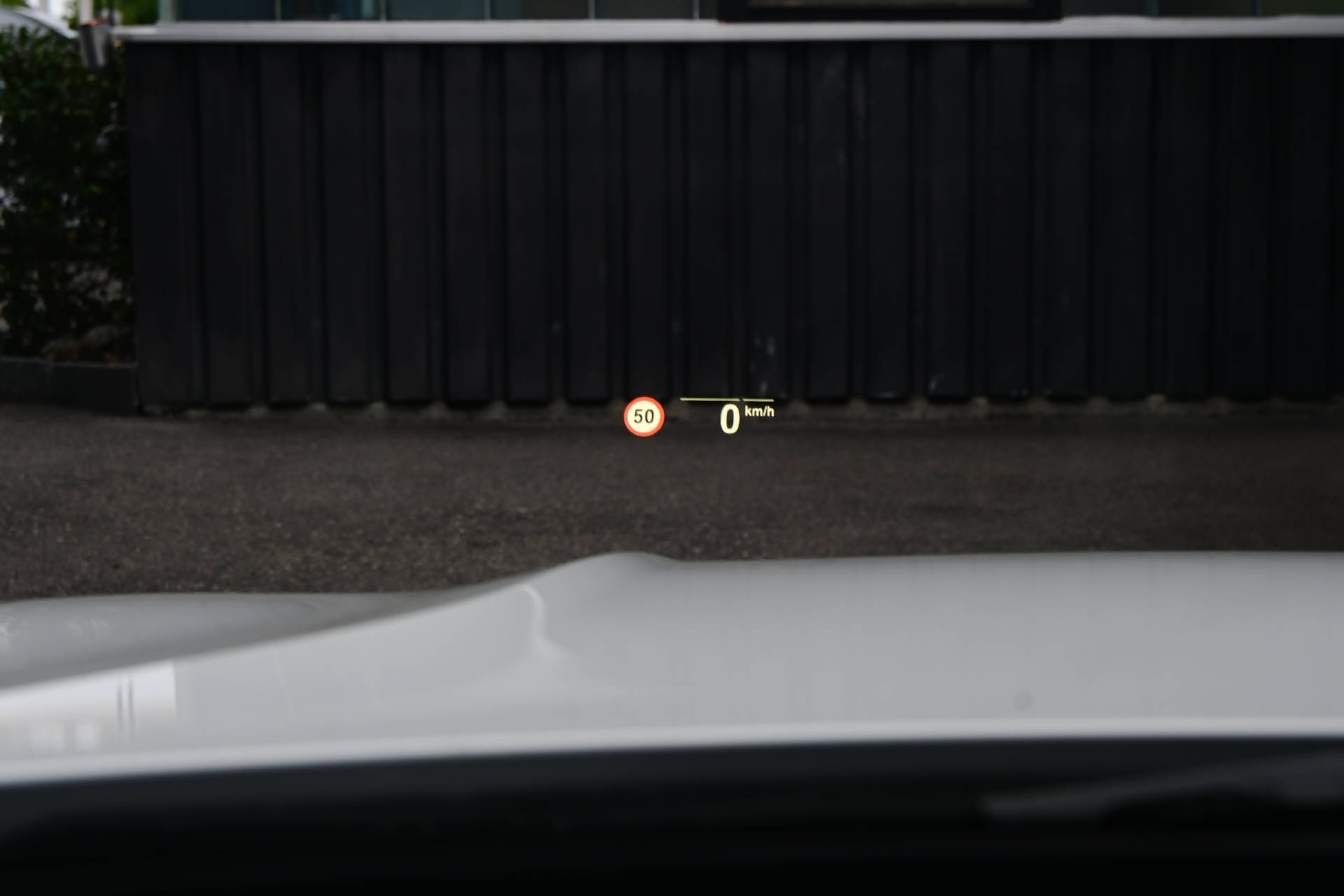 BMW 320d xDrive Touring *HUD*AHK*Laser-Light*-image-11