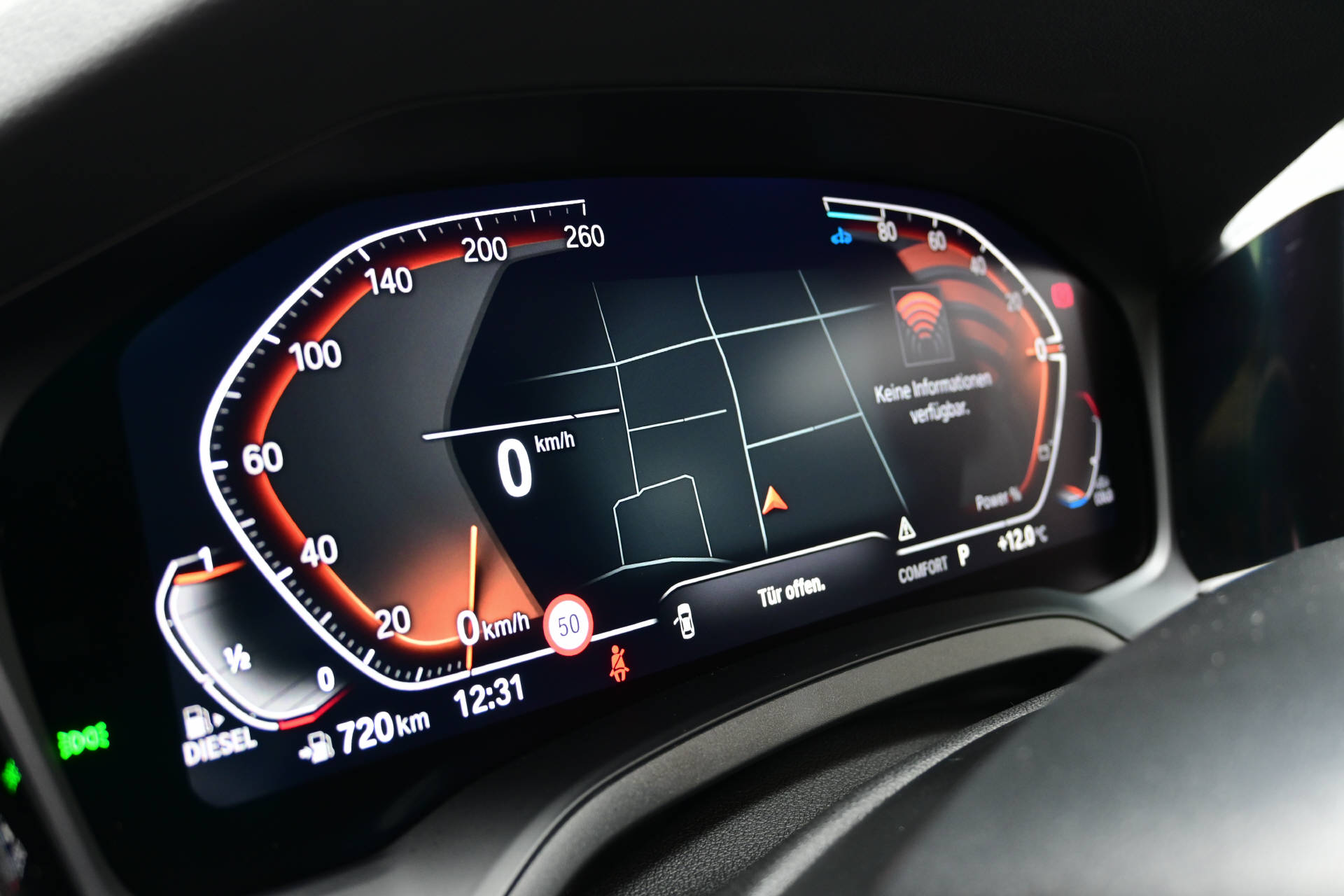 BMW 320d xDrive Touring *HUD*AHK*Laser-Light*-image-14