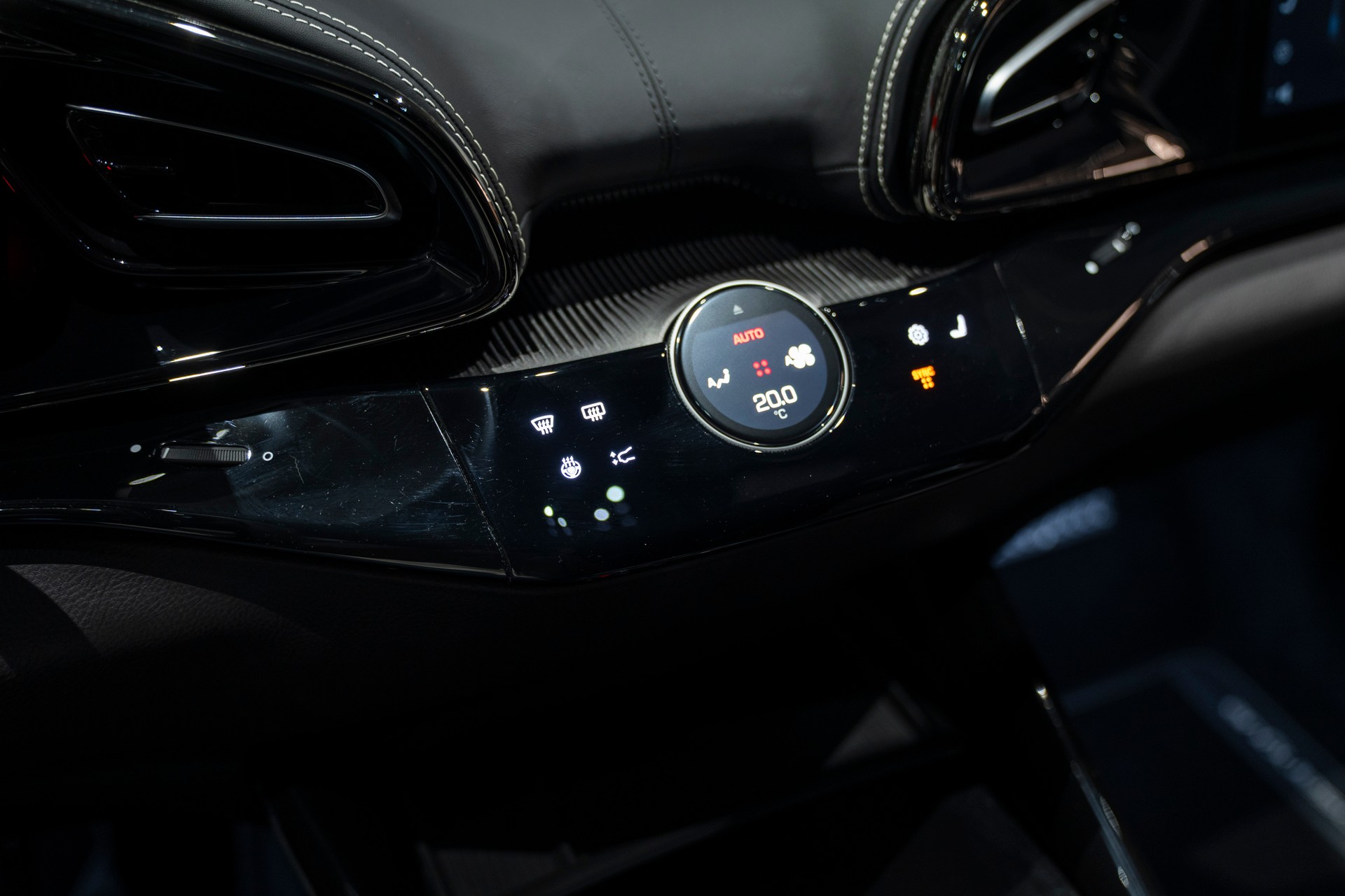 FERRARI Purosangue 6.5 V12-image-16