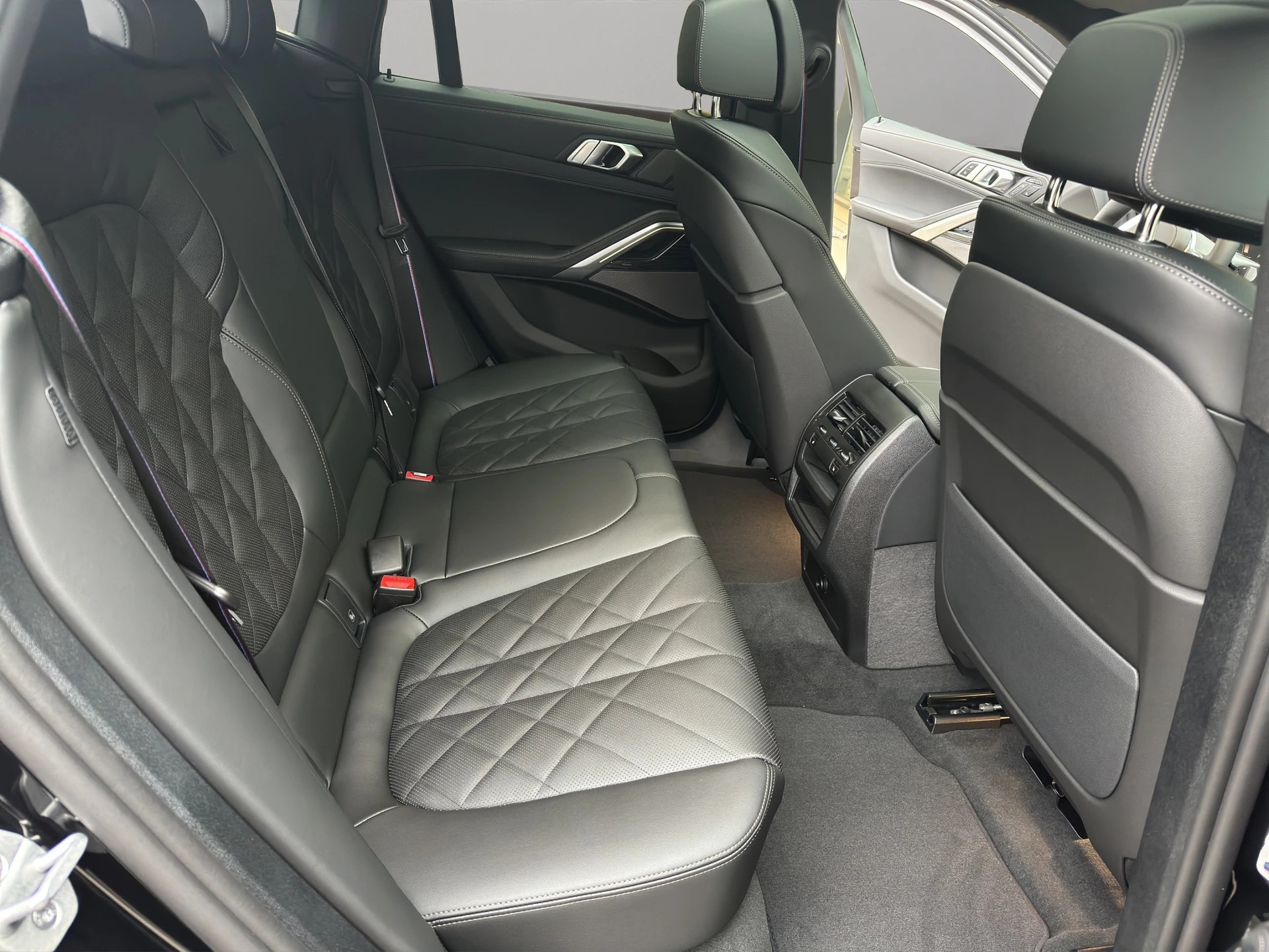 BMW X6 xDrive 48V 40d M Sport Pro Steptronic-image-21