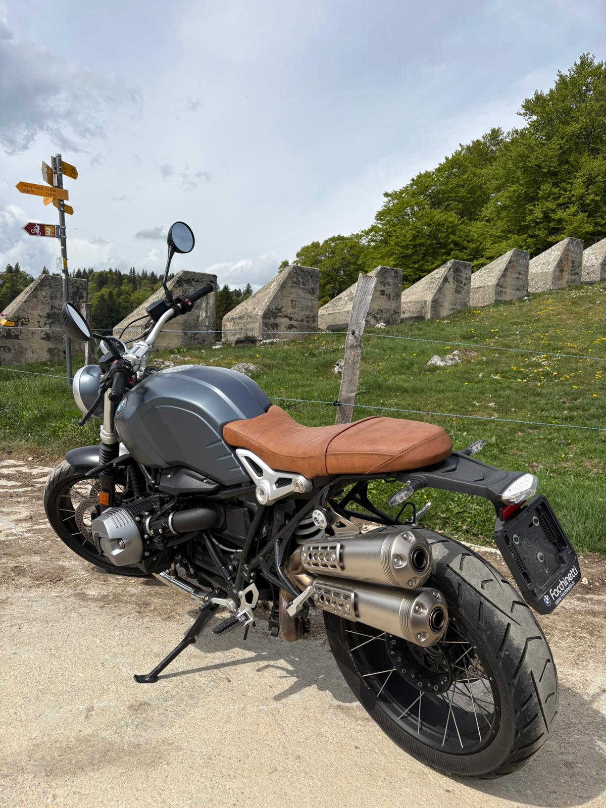 BMW R nineT Scrambler ABS-image-6