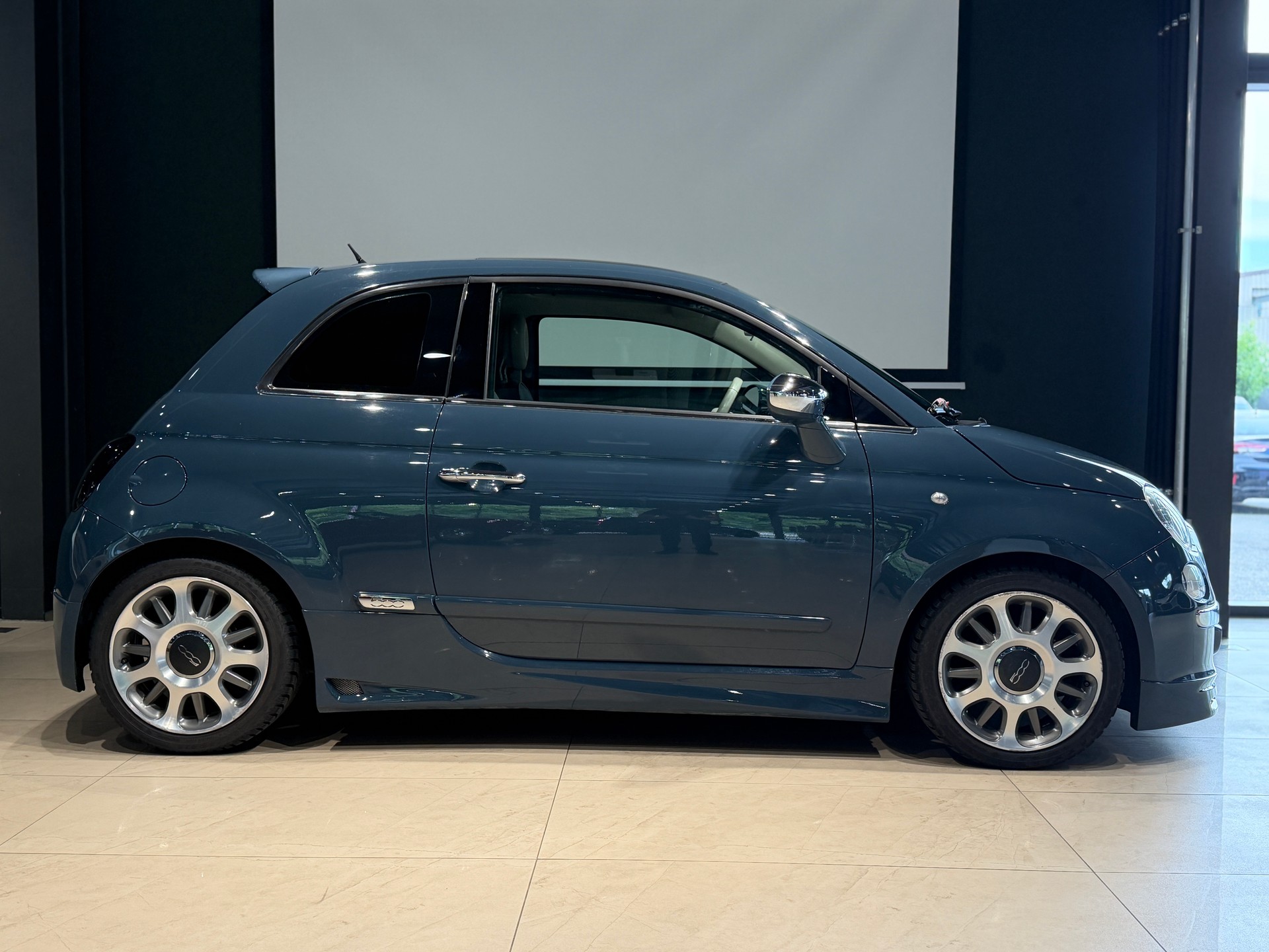 FIAT 500 1.3 JTD Lounge-showroom-element-2