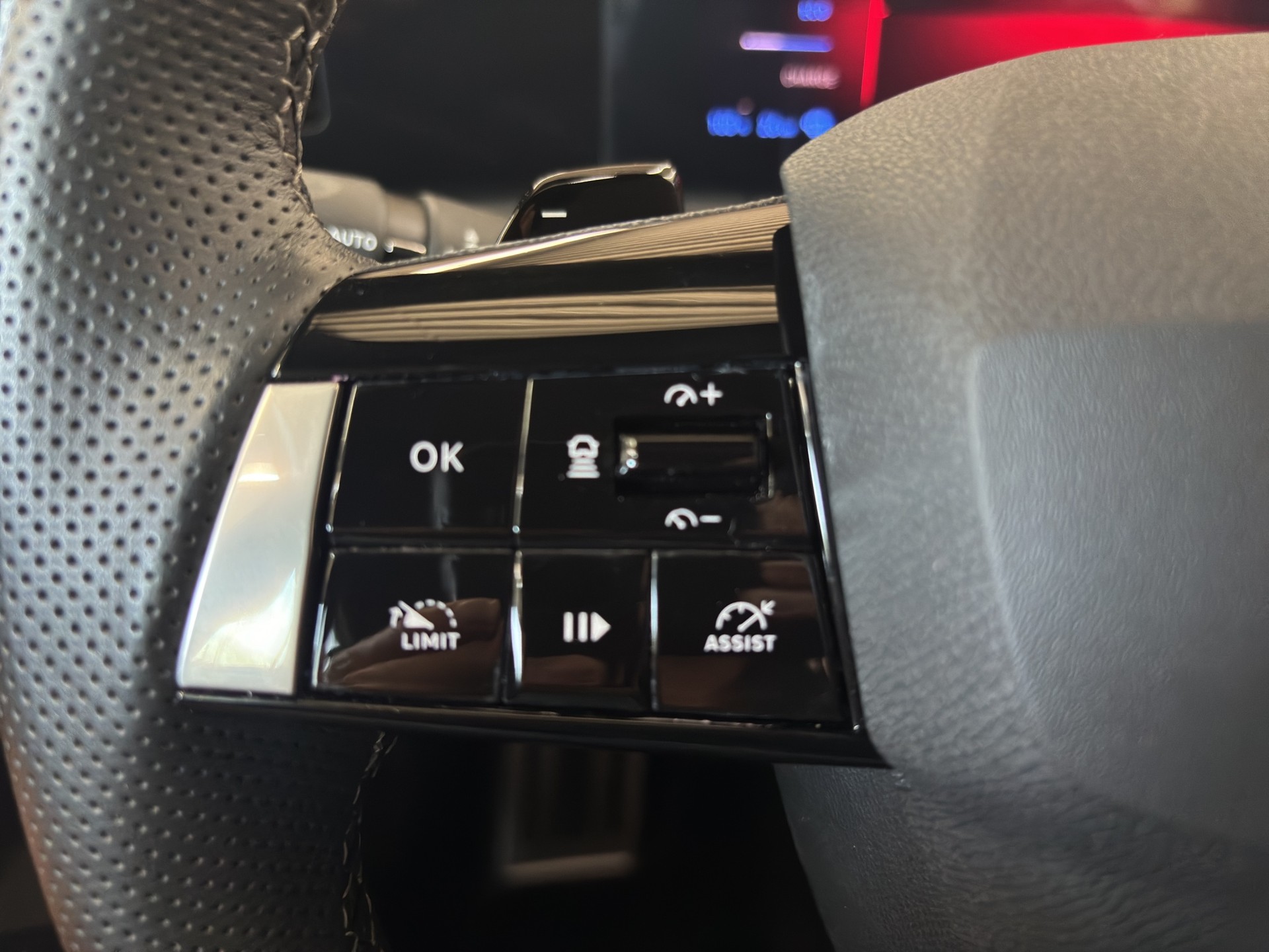 OPEL Astra 1.6 PHEV Turbo Swiss Plus A-image-9