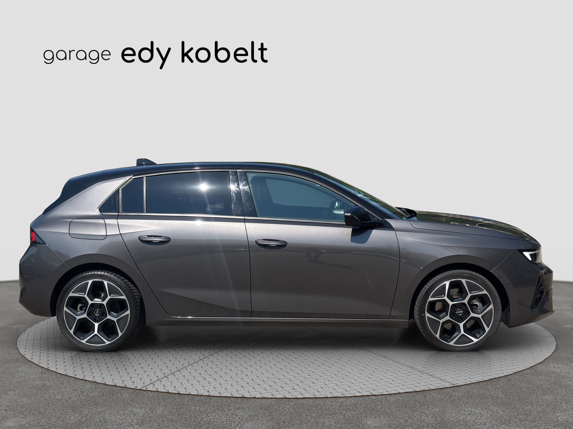 OPEL Astra 1.6 PHEV Turbo Swiss Plus A-image-19