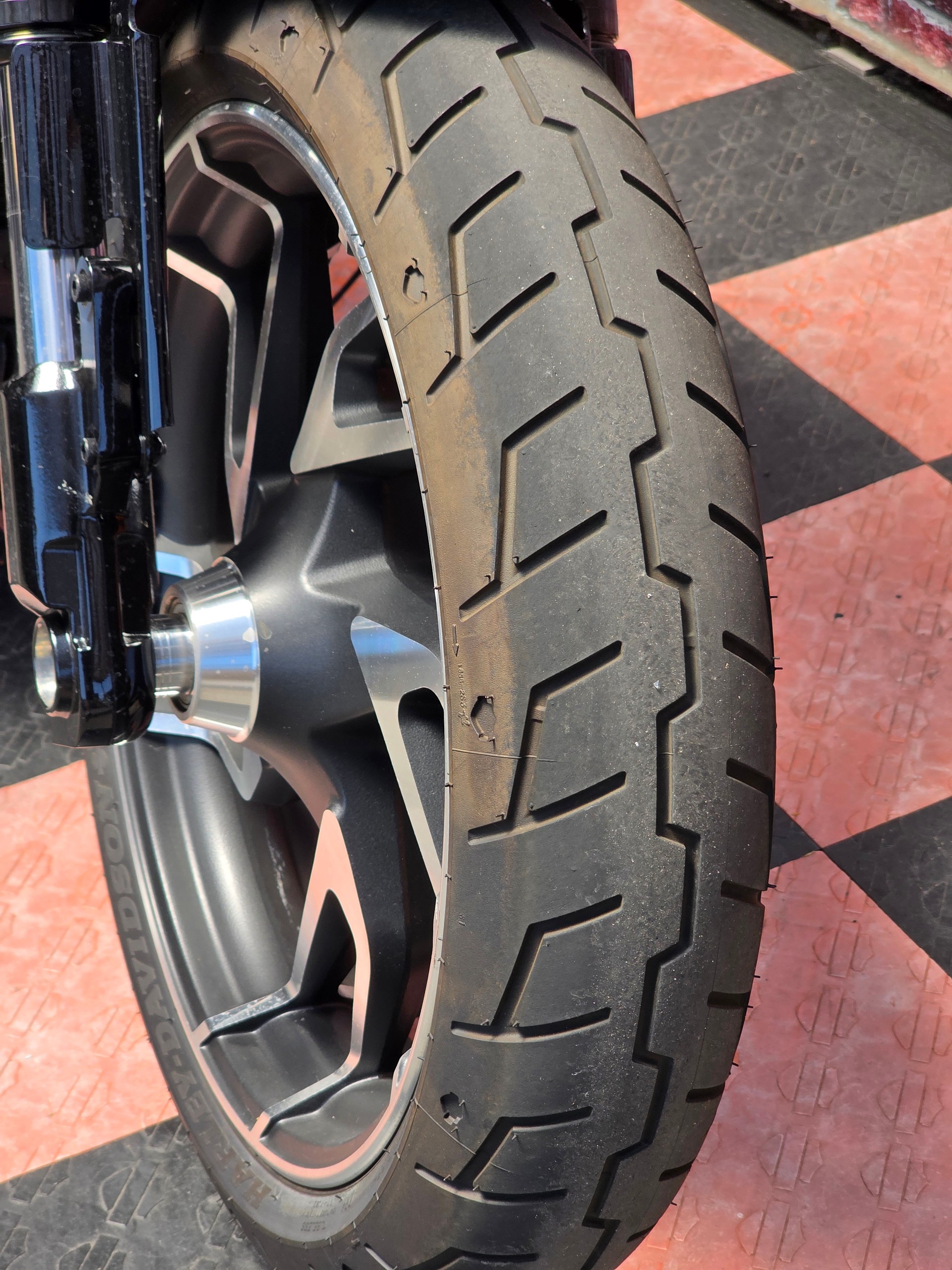 HARLEY-DAVIDSON FLSB SPORT GLIDE 107-image-10