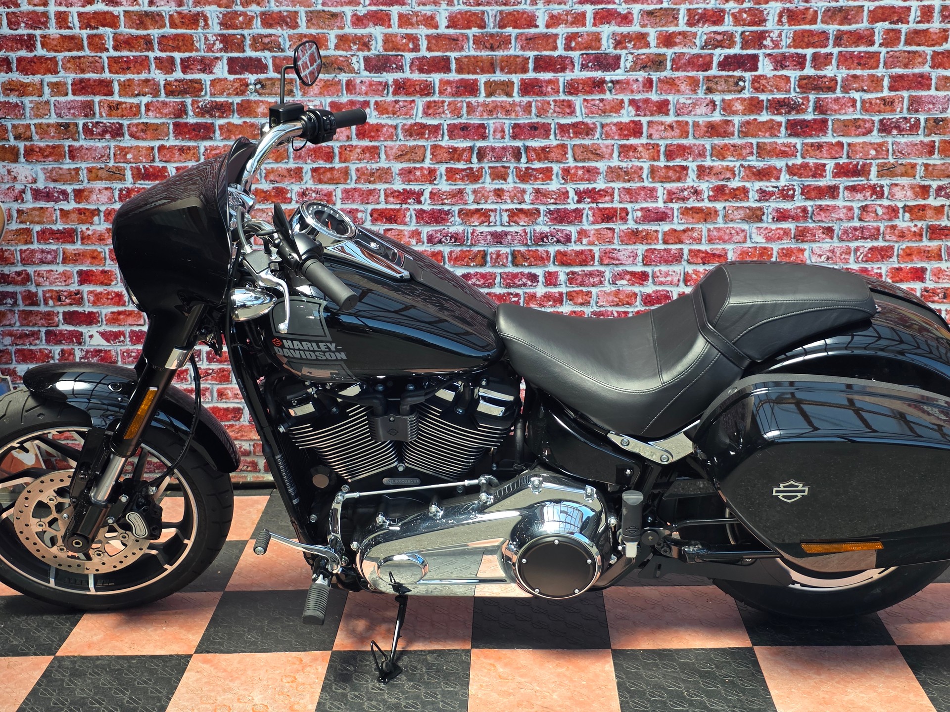 HARLEY-DAVIDSON FLSB SPORT GLIDE 107-image-3