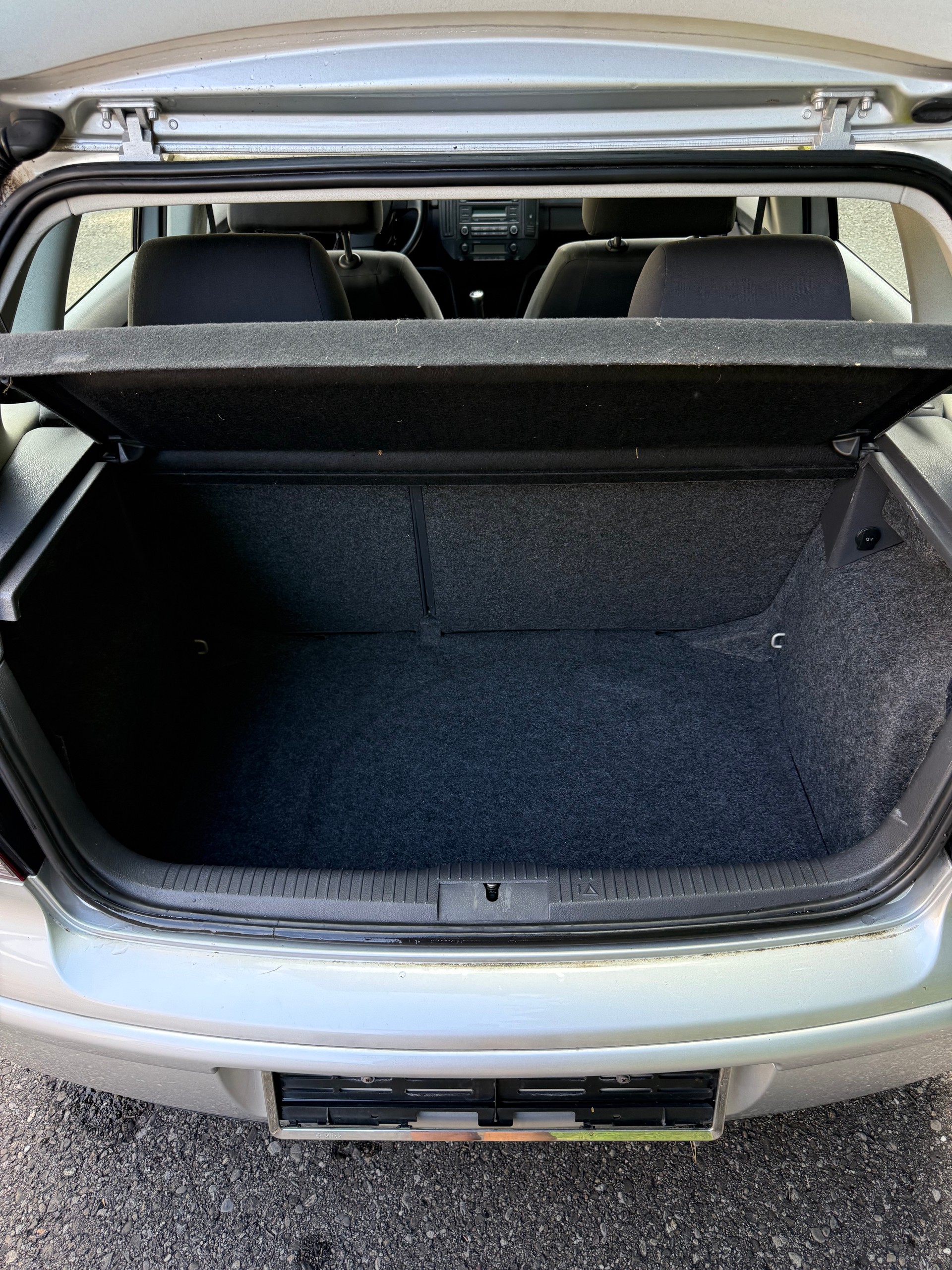 VW Polo 1.6 16V Trendline-image-9