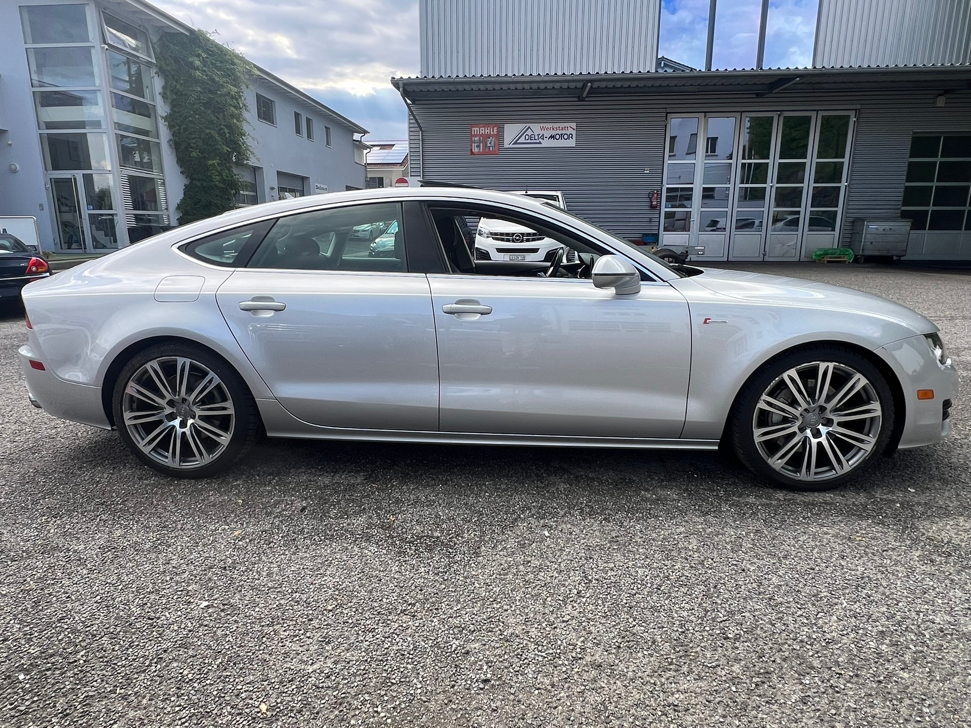 AUDI A7-image-6