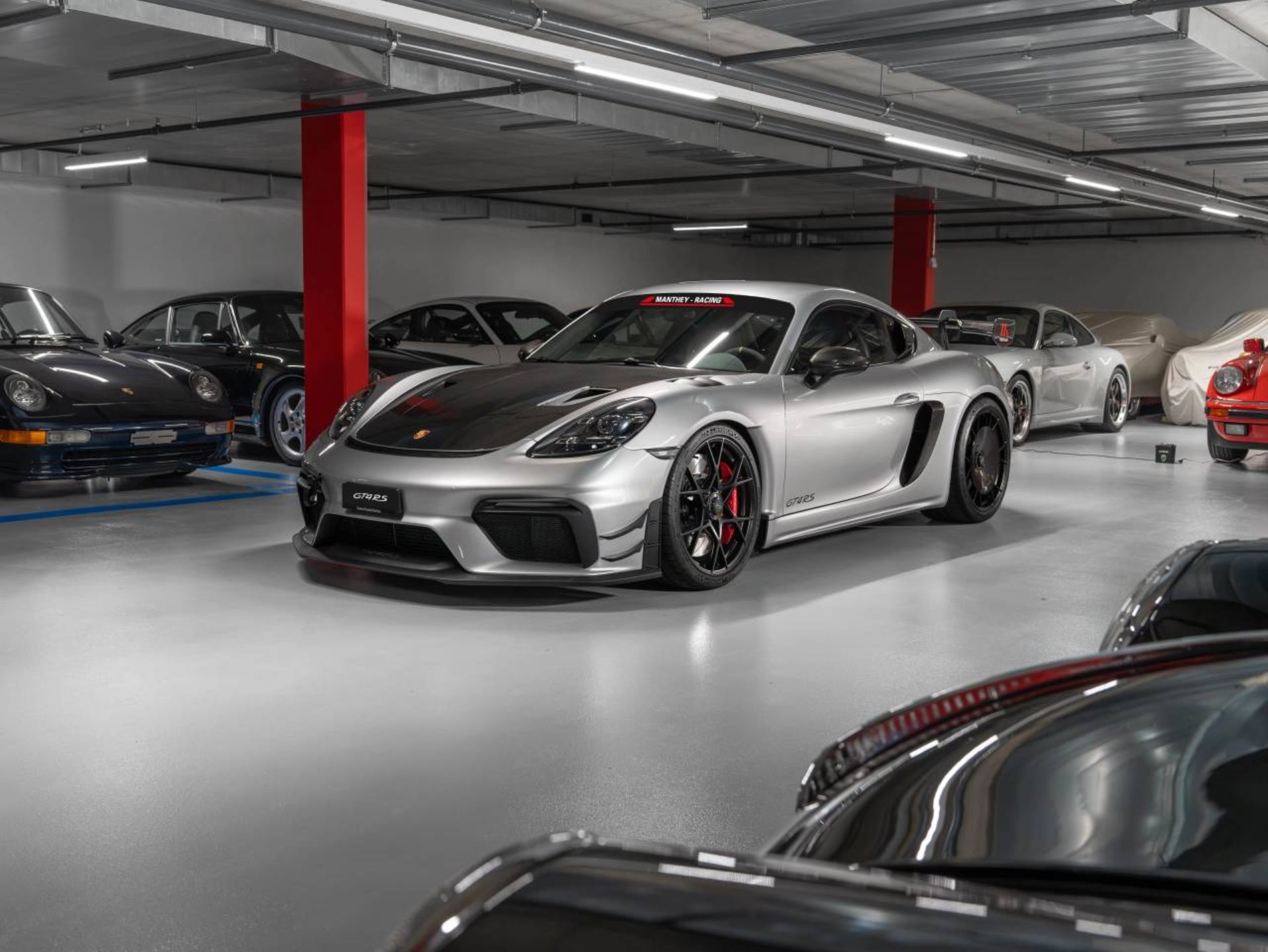 PORSCHE 718 Cayman GT4 RS (MY22)