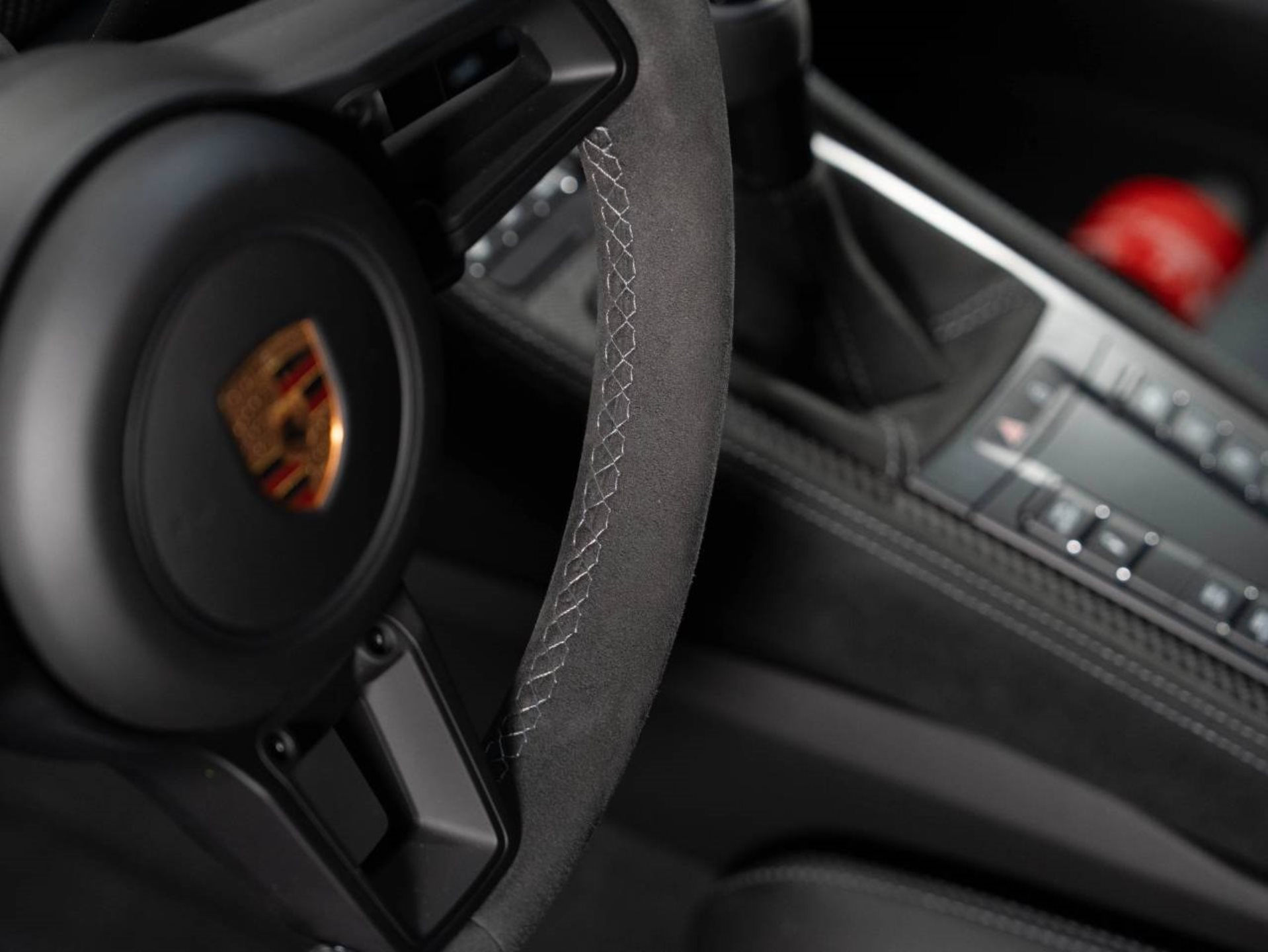 PORSCHE 718 Cayman GT4 RS (MY22)-image-15