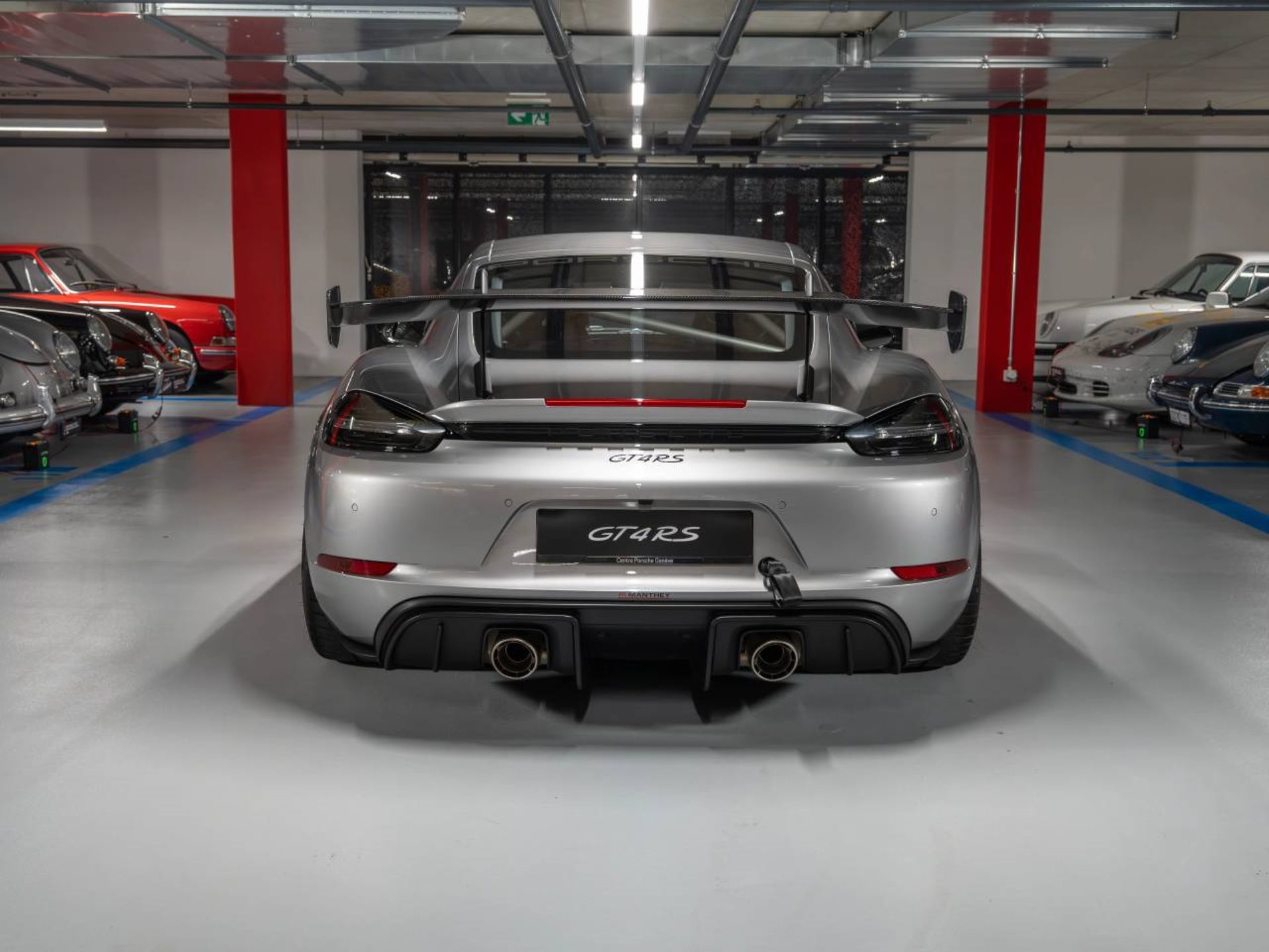 PORSCHE 718 Cayman GT4 RS (MY22)-image-6