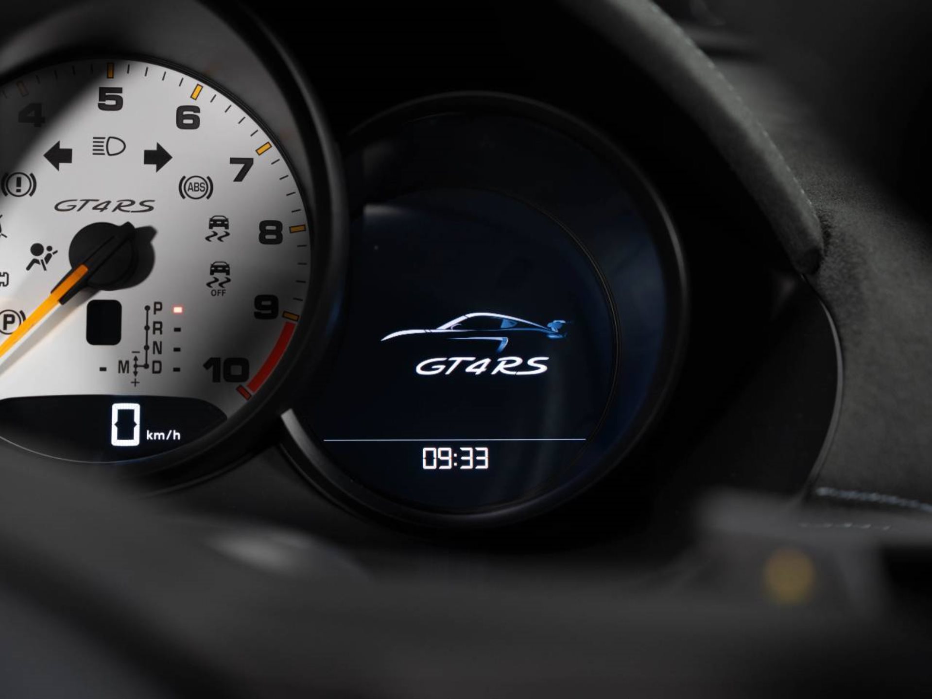 PORSCHE 718 Cayman GT4 RS (MY22)-image-14