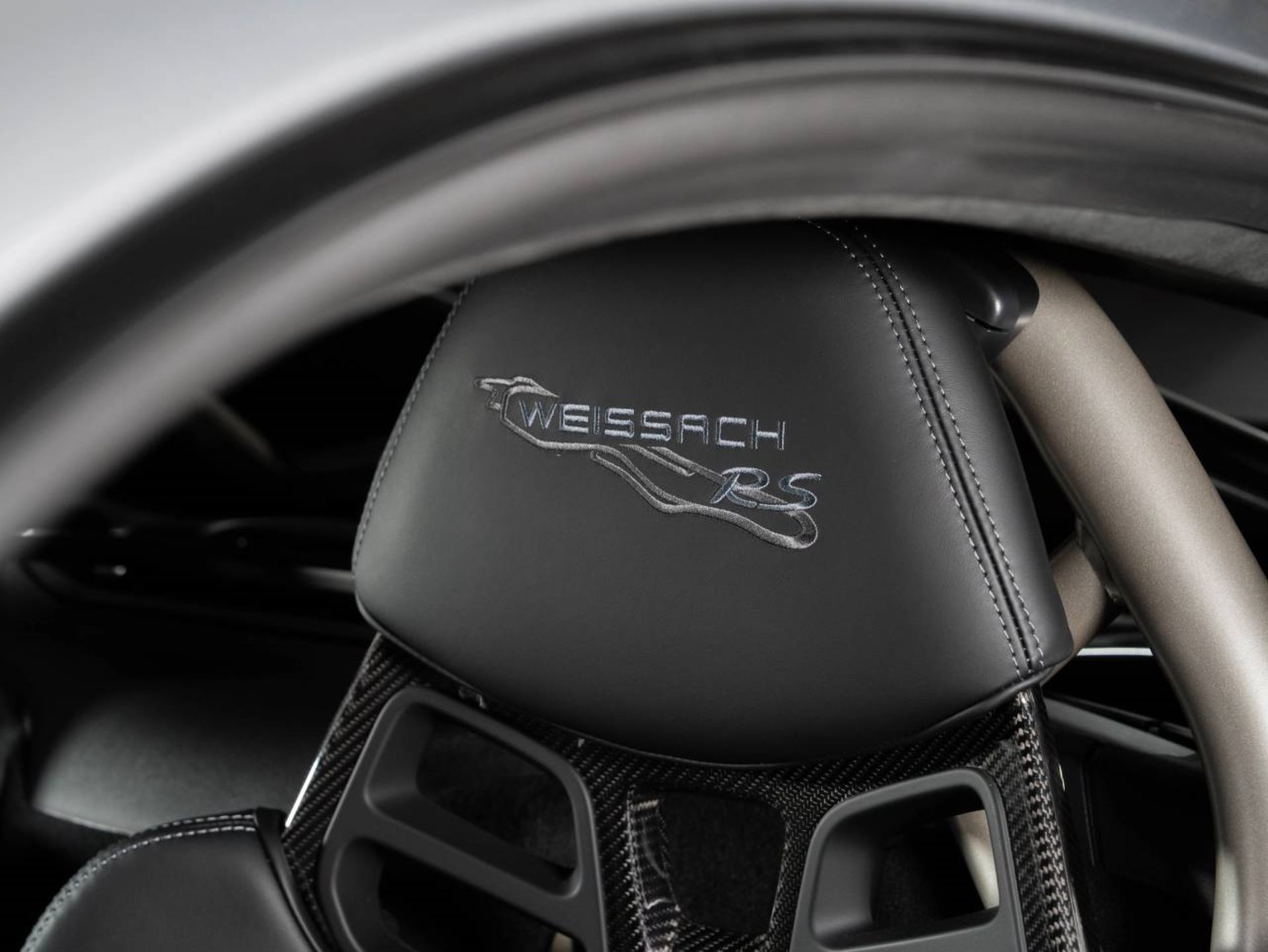 PORSCHE 718 Cayman GT4 RS (MY22)-image-17