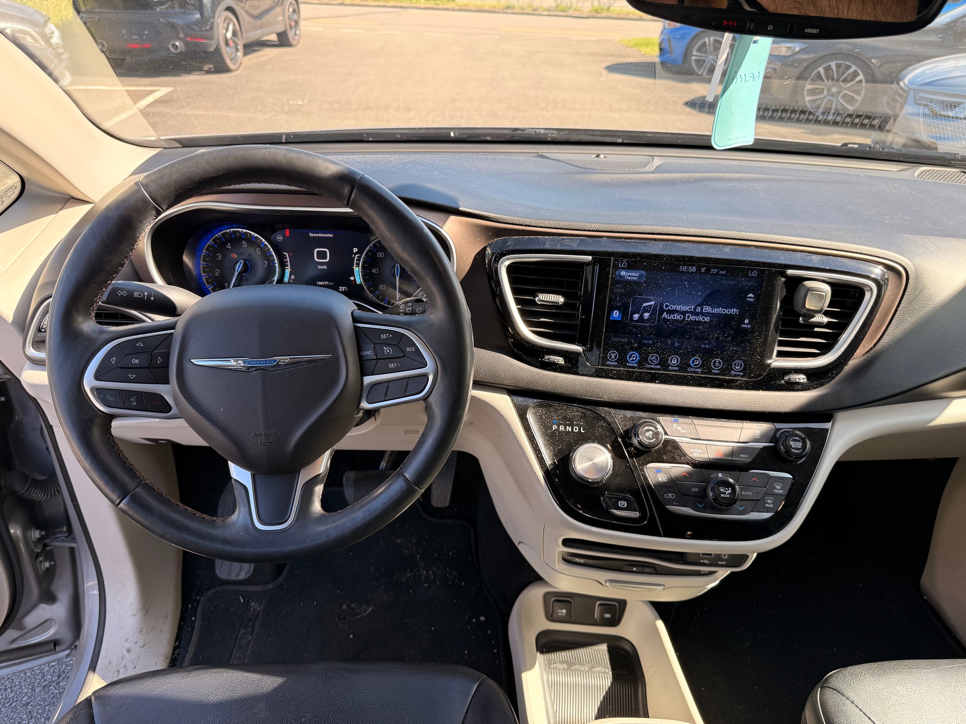 CHRYSLER PACIFICA-image-9